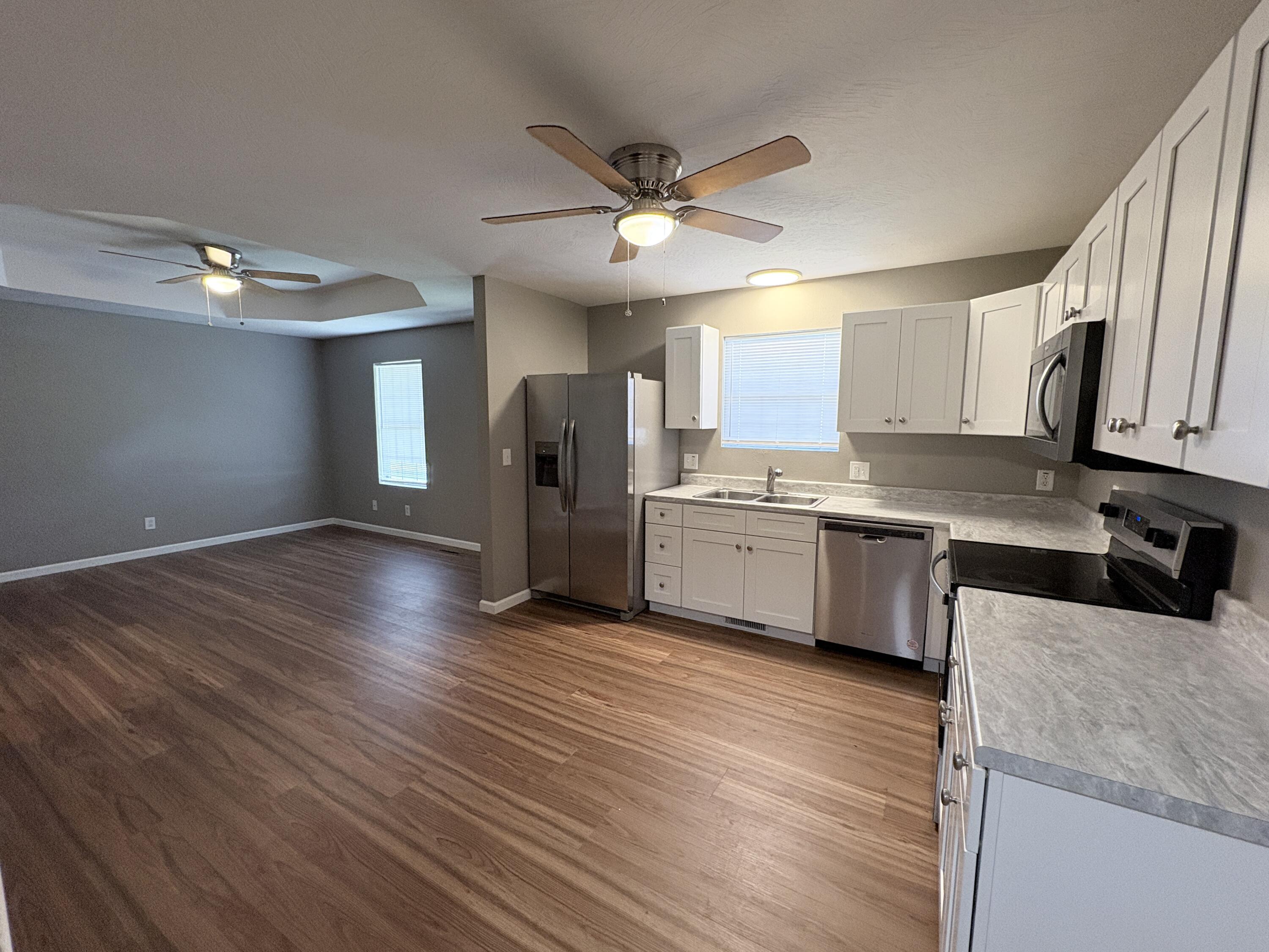 3006 West Hovey Street Property Photo 6