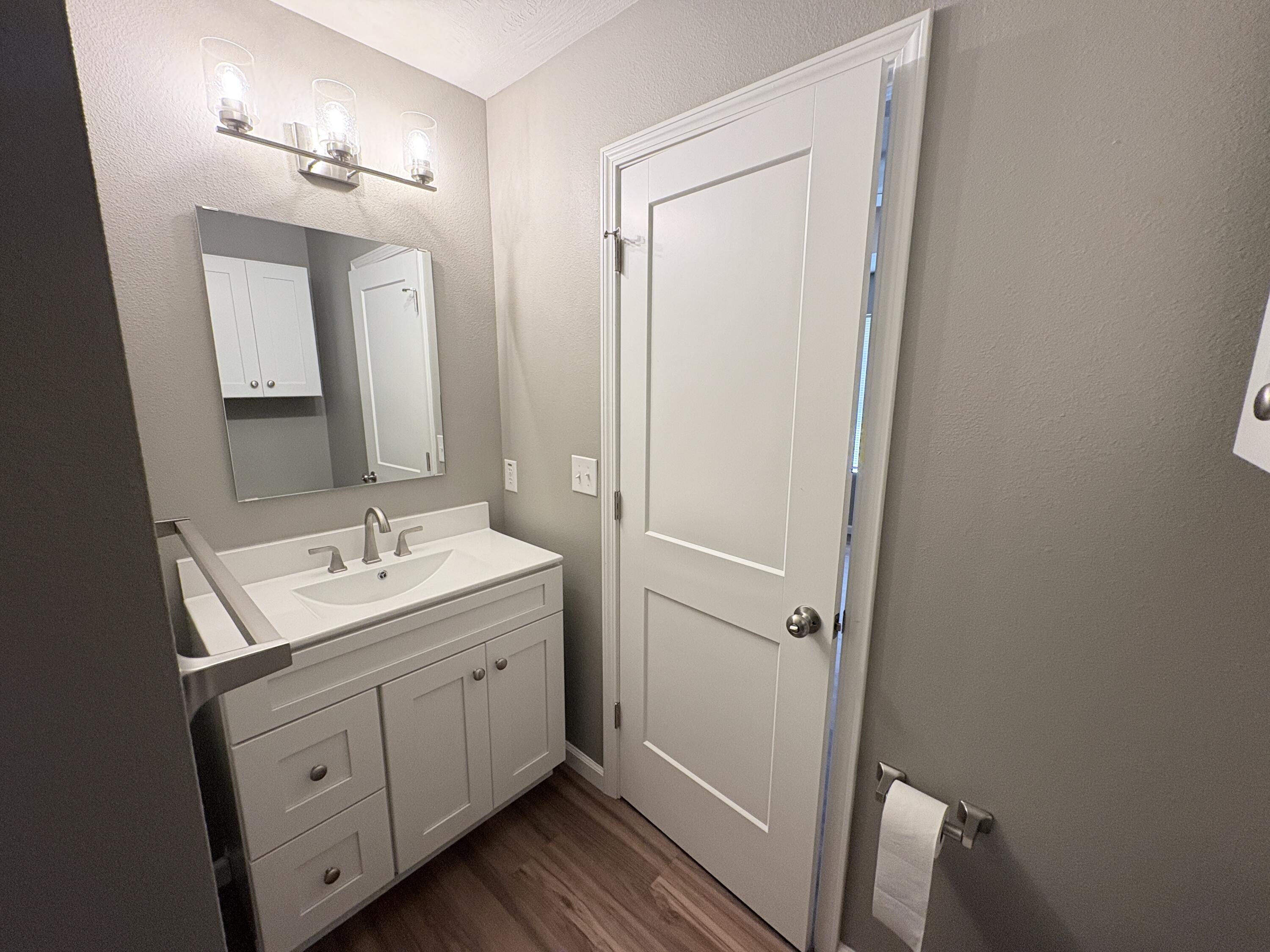 3006 West Hovey Street Property Photo 16