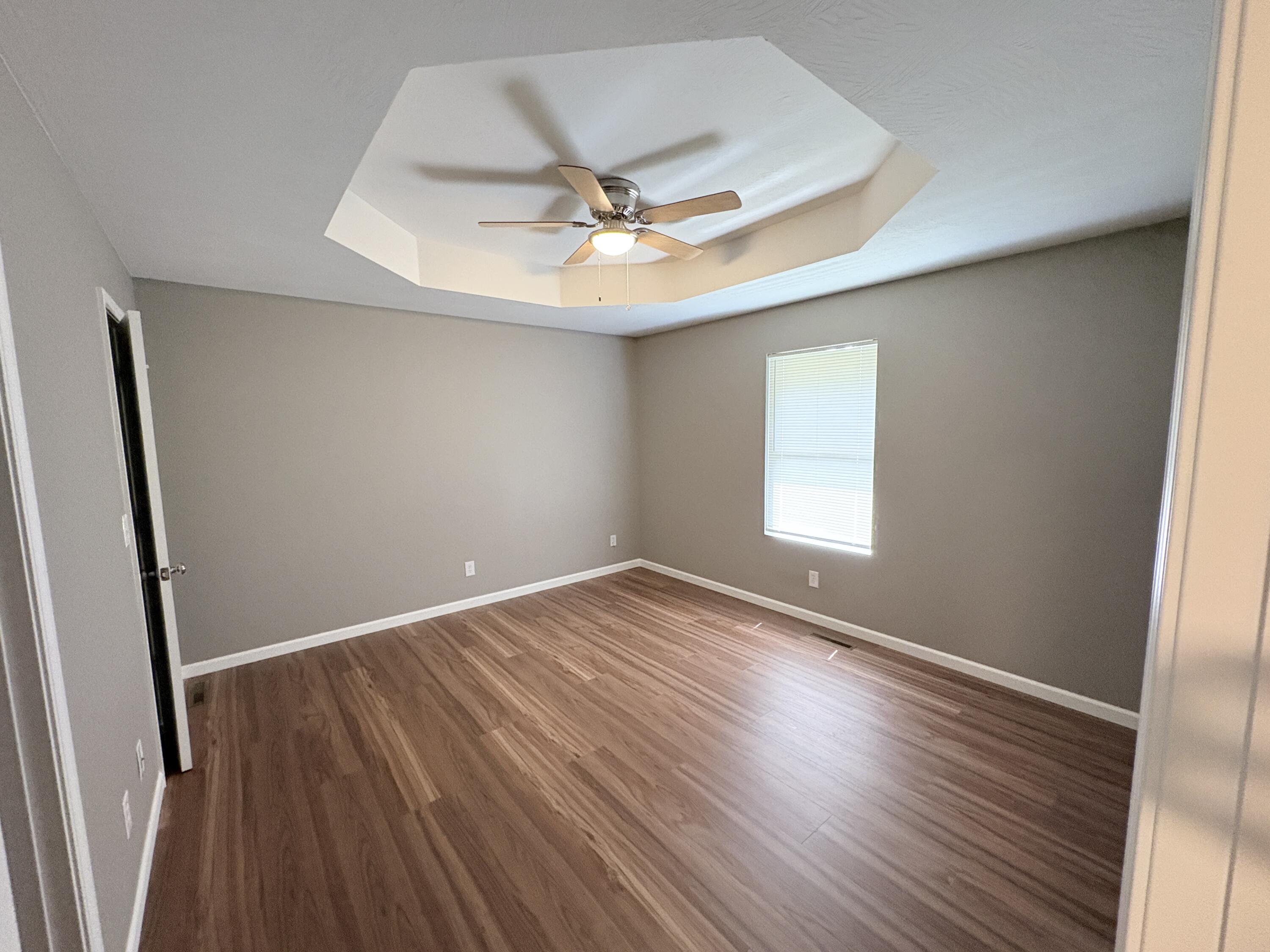 3006 West Hovey Street Property Photo 23