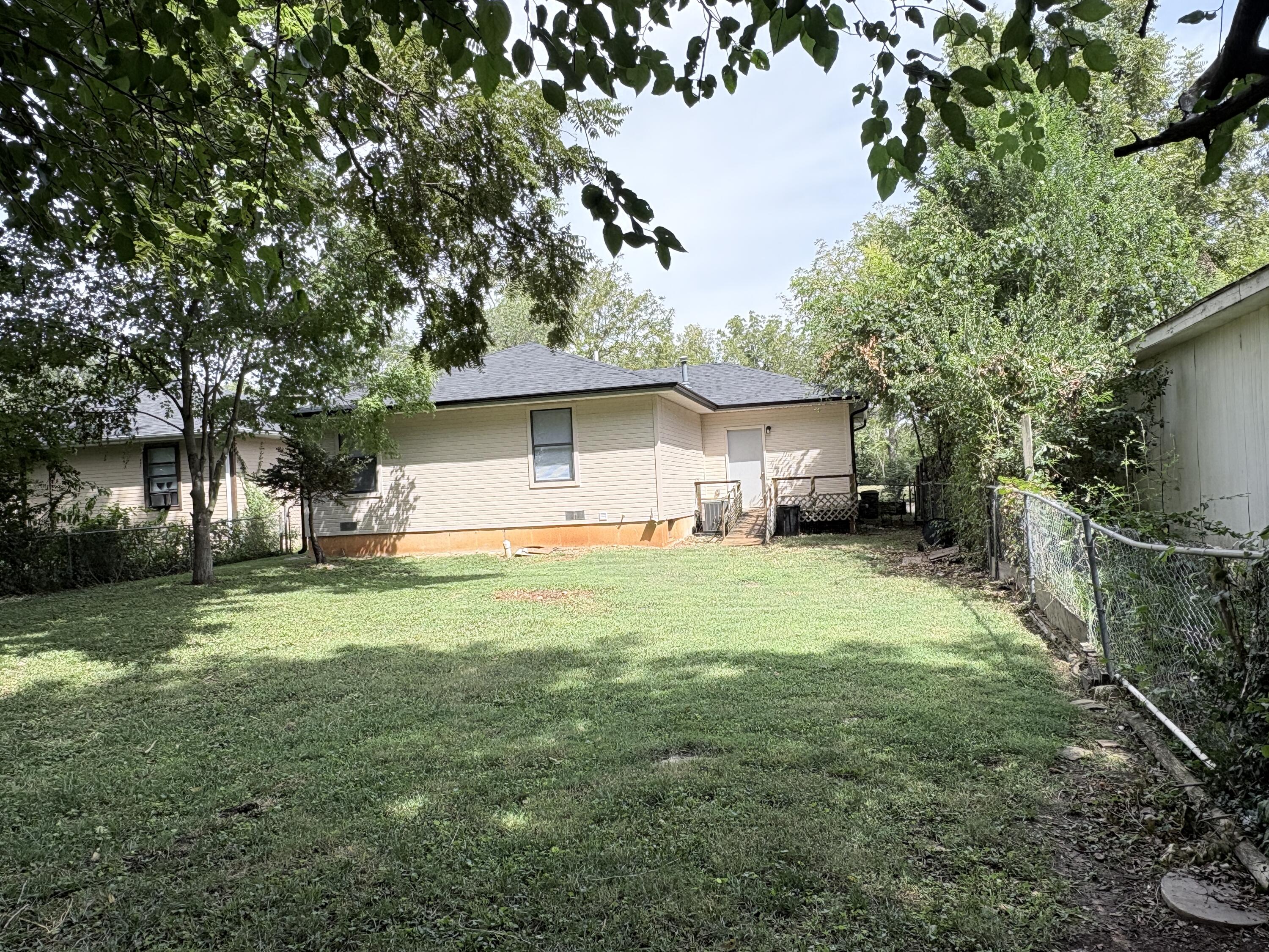 3006 West Hovey Street Property Photo 30