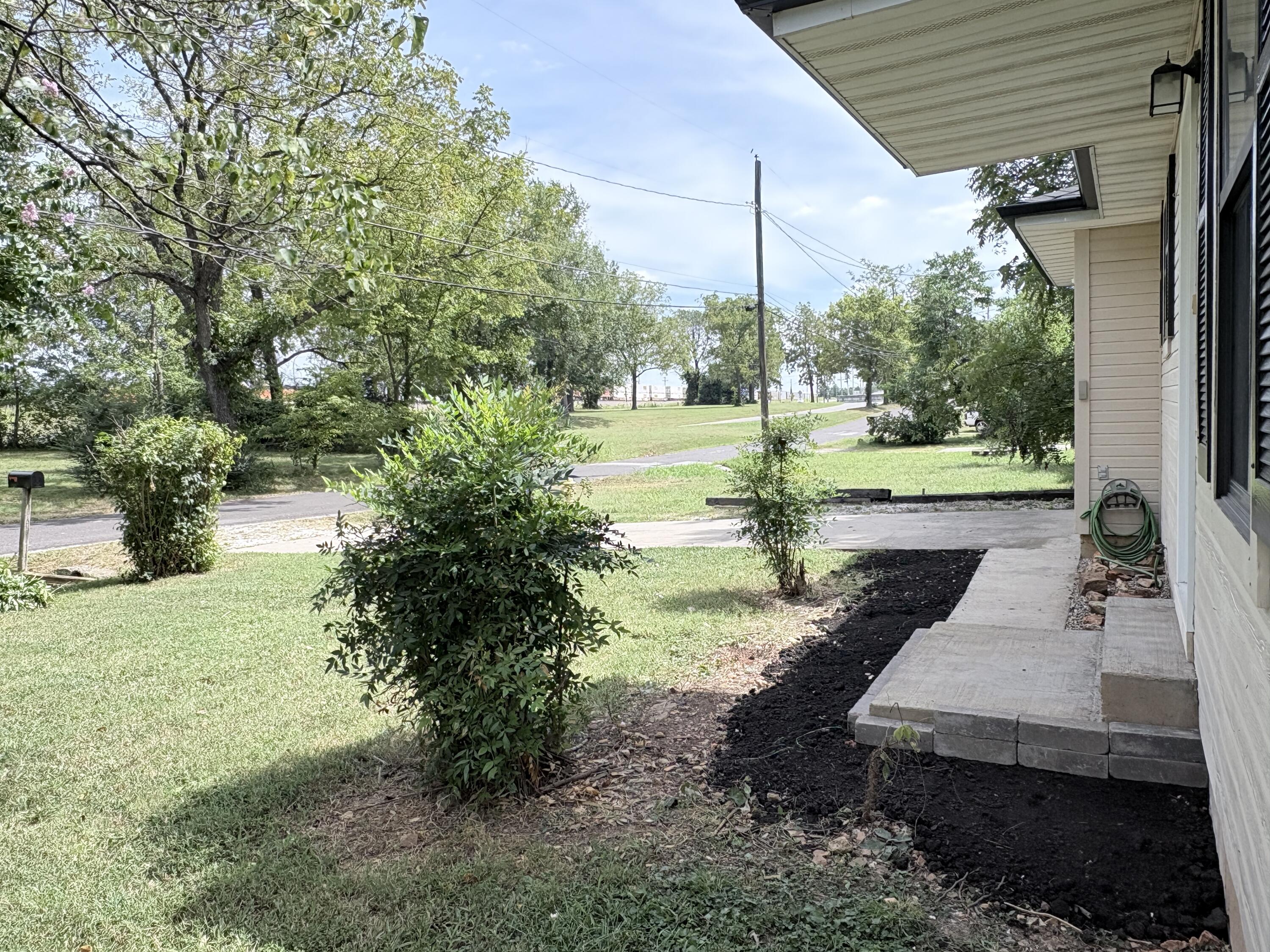 3006 West Hovey Street Property Photo 35