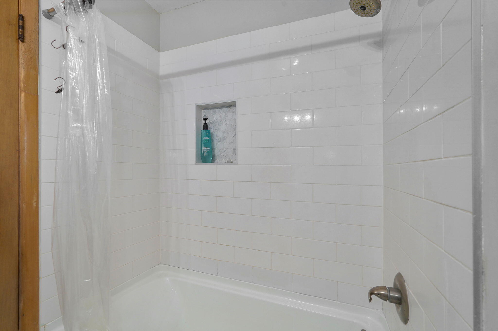 2642 East Lombard Street Property Photo 20