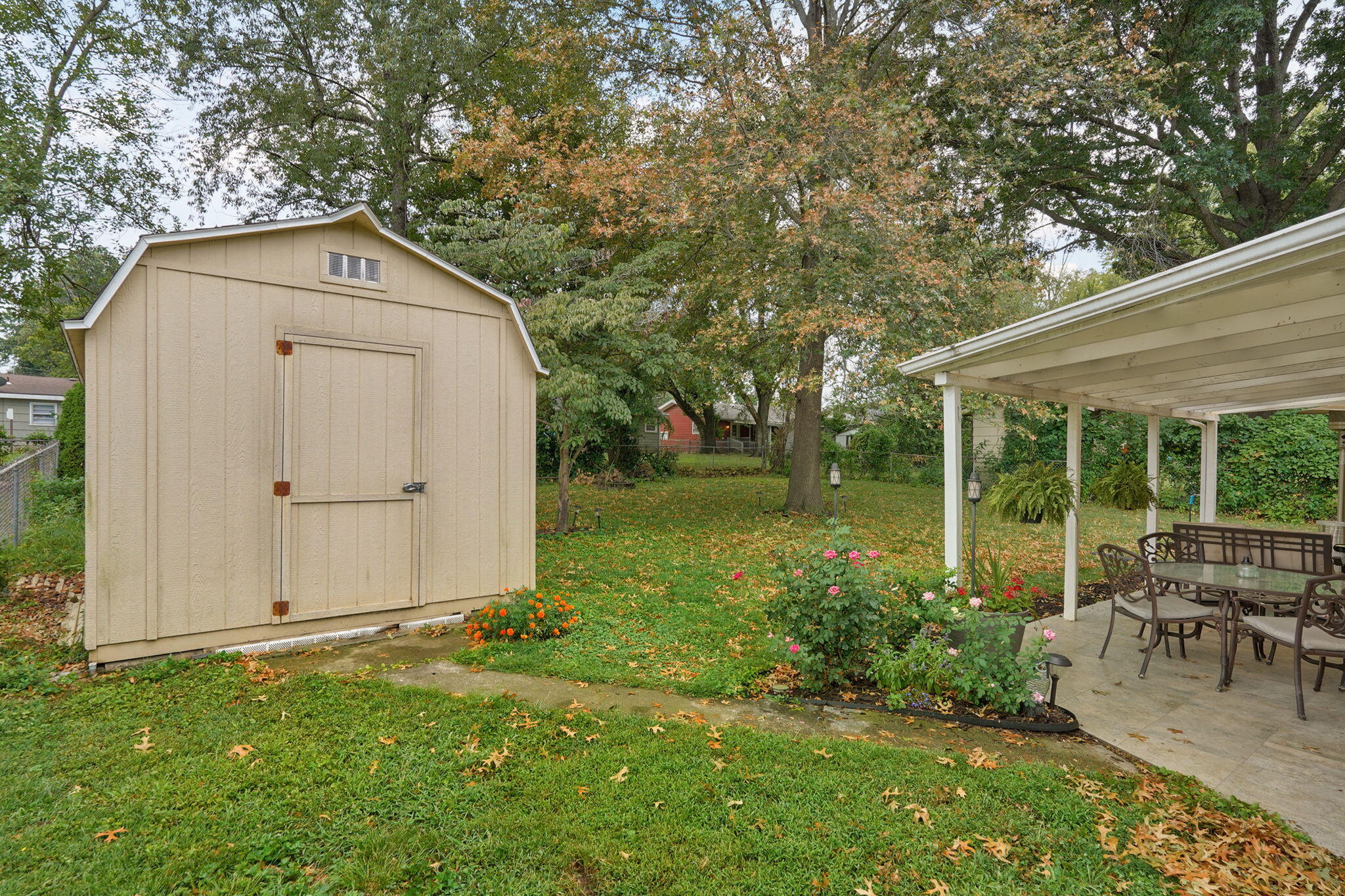 2642 East Lombard Street Property Photo 24