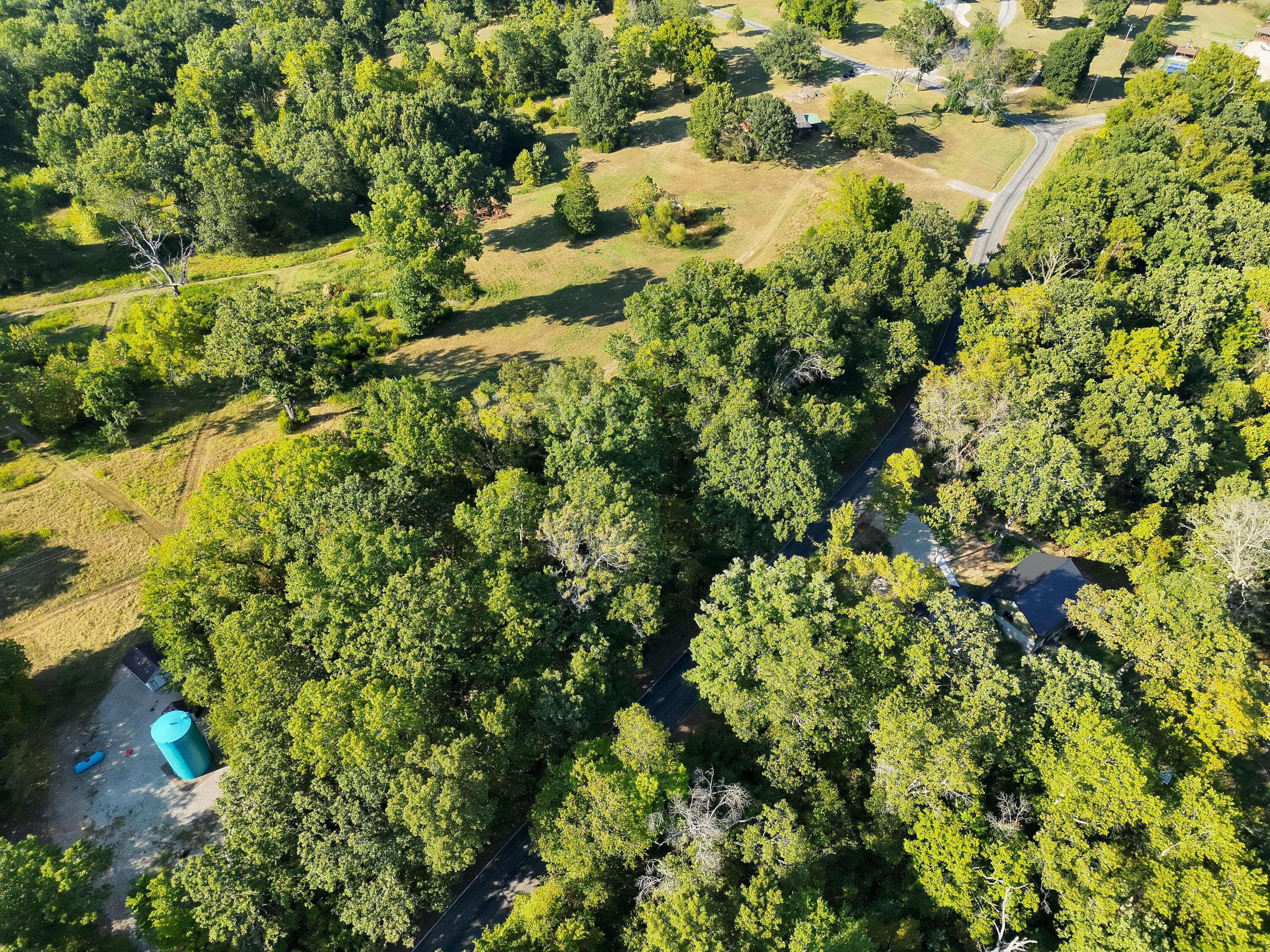 000 Fox Hollow Dr. Property Photo 17