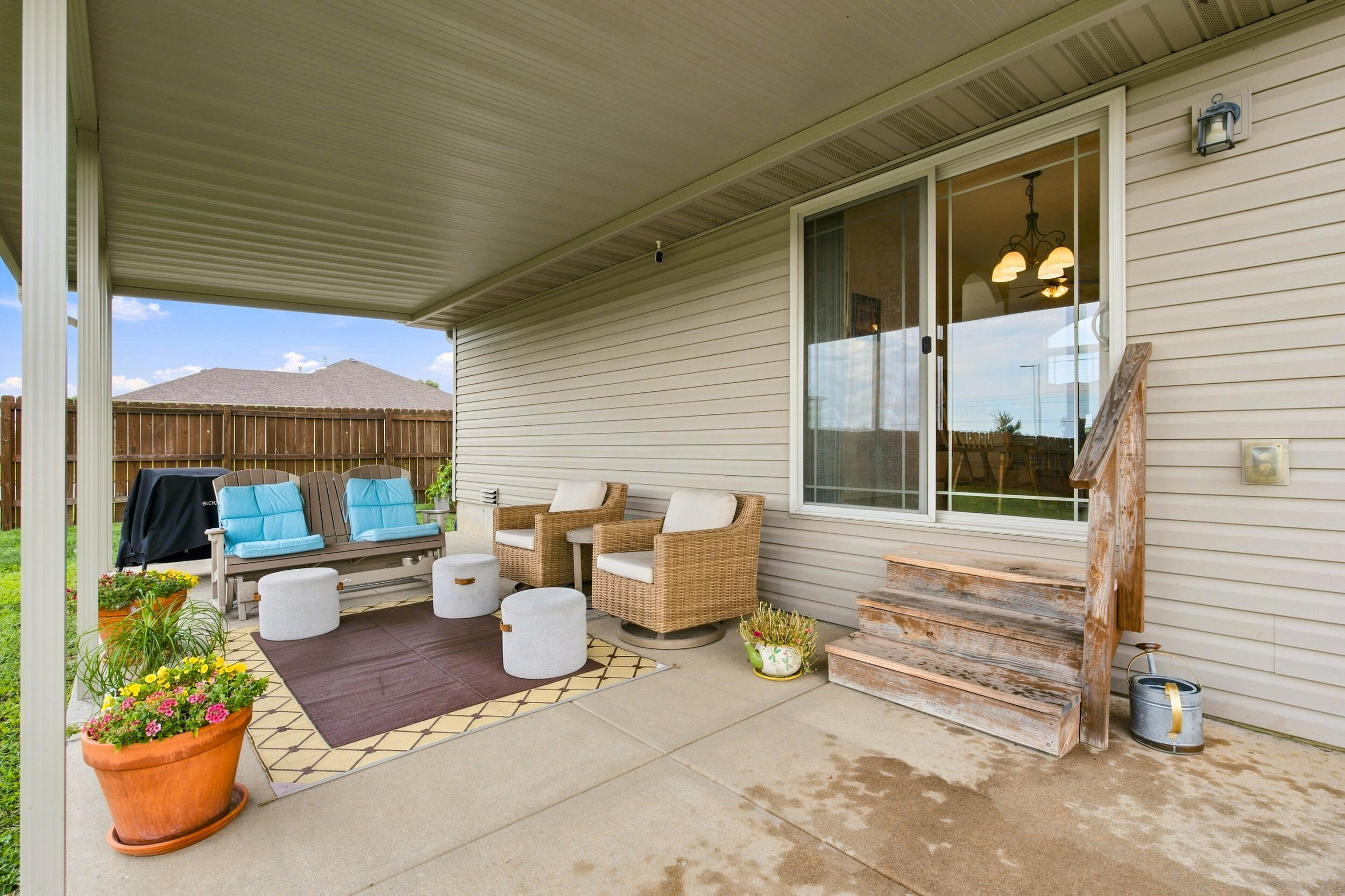 625 Olive Street Property Photo 11