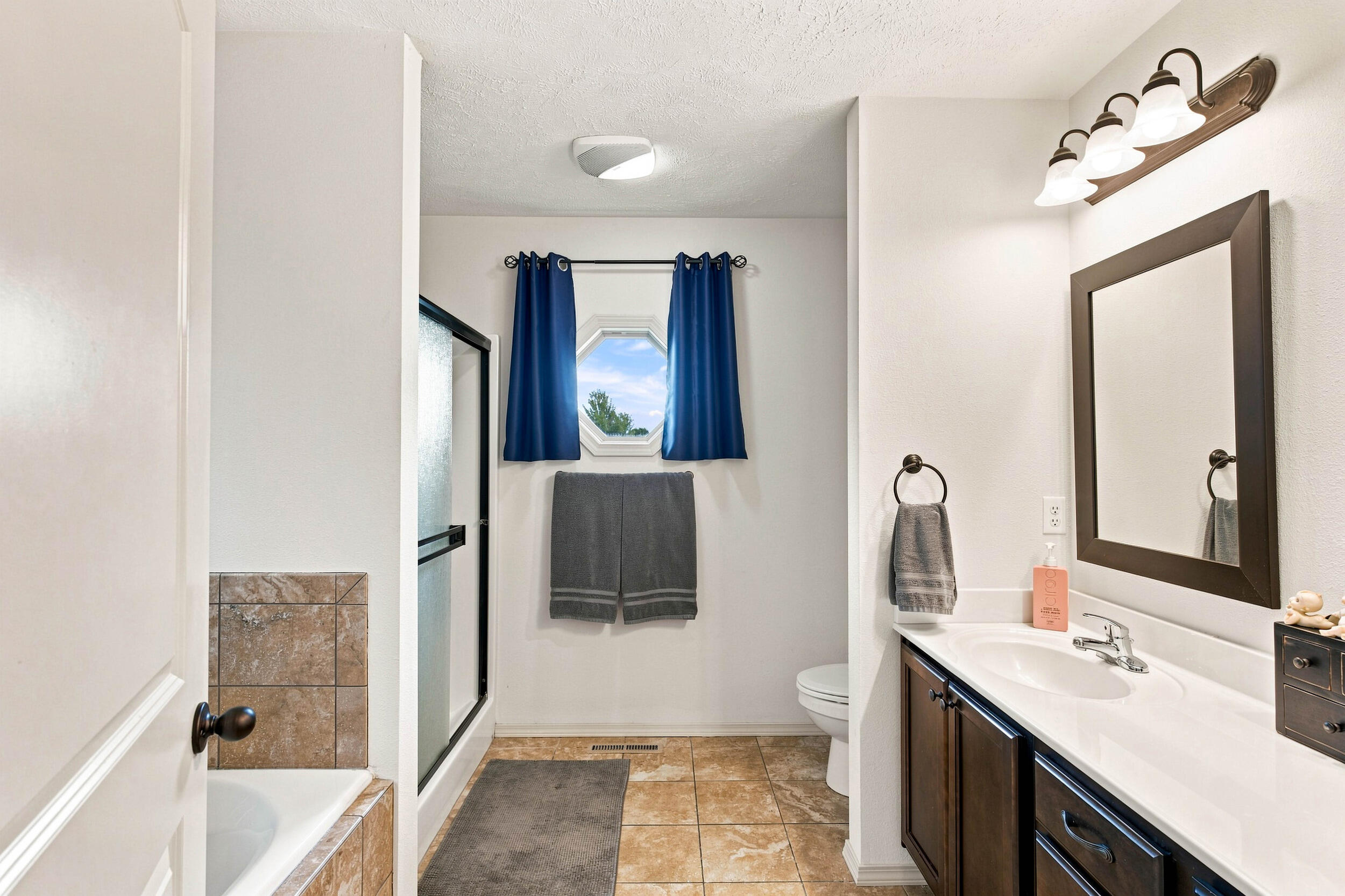 625 Olive Street Property Photo 22