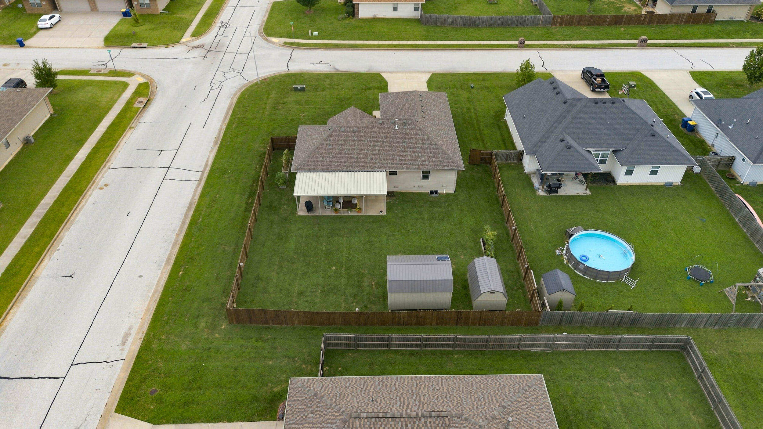 625 Olive Street Property Photo 30