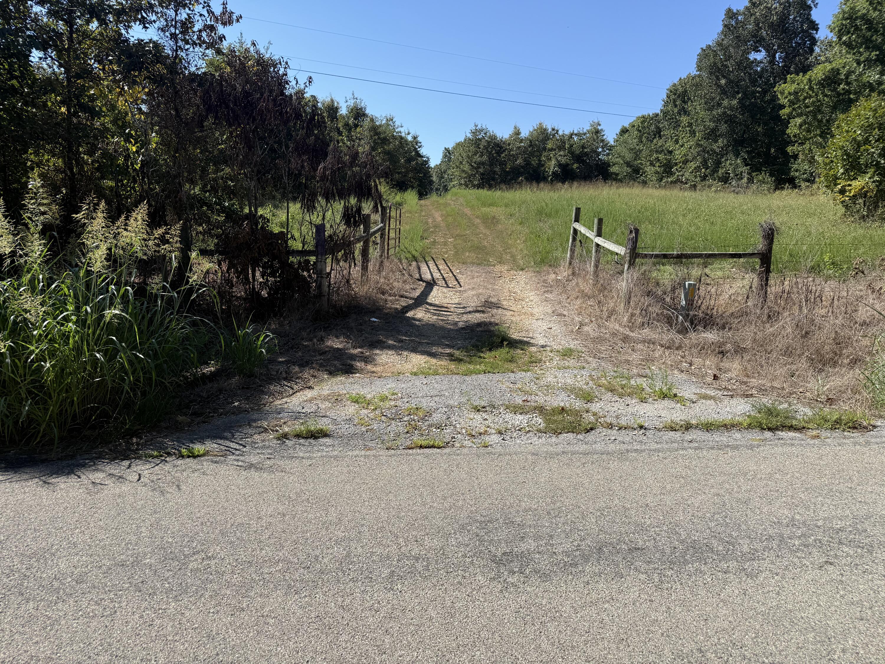 8125 Heart Road Property Photo 3