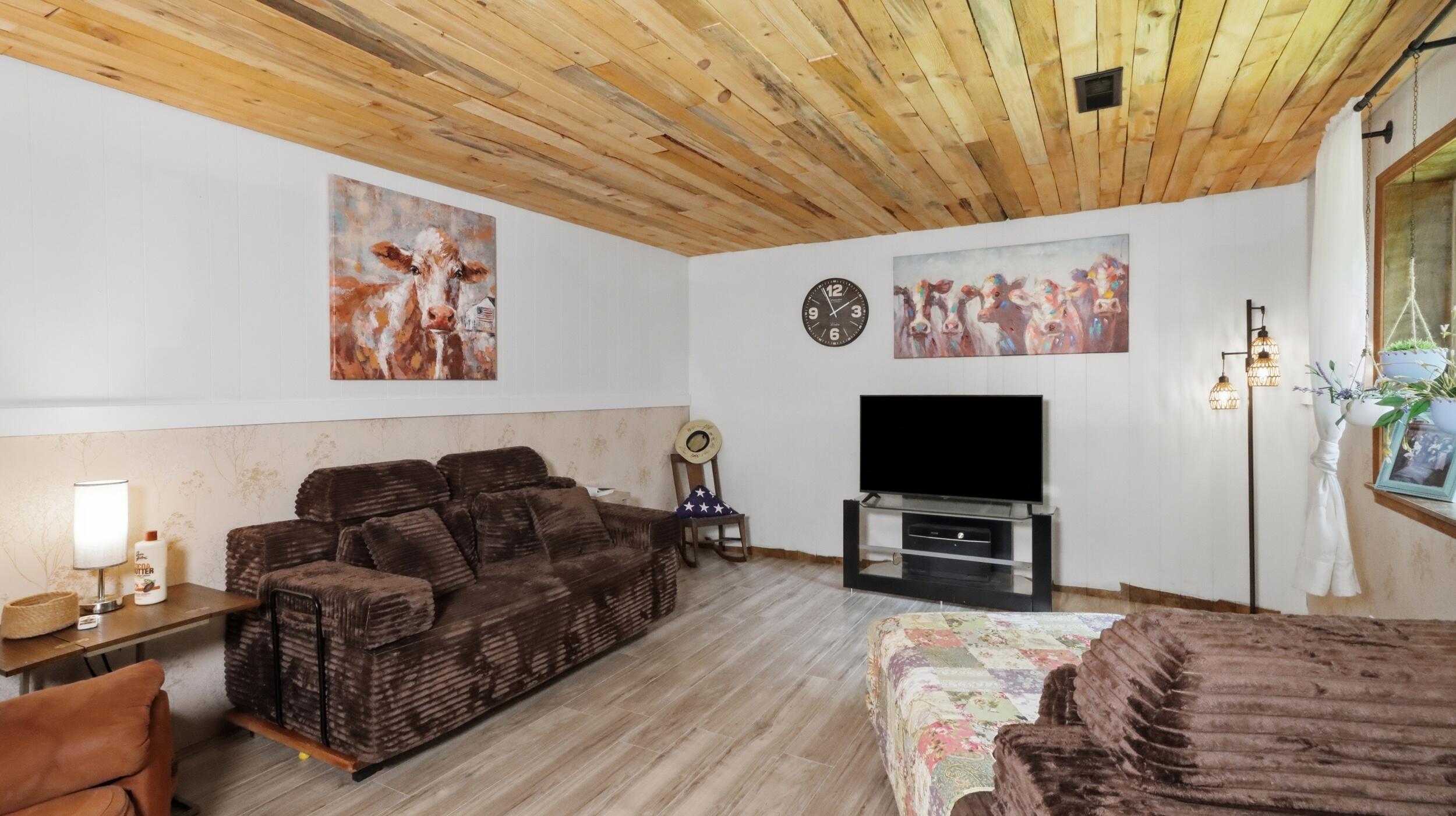 3320 County Road 328 Property Photo 5
