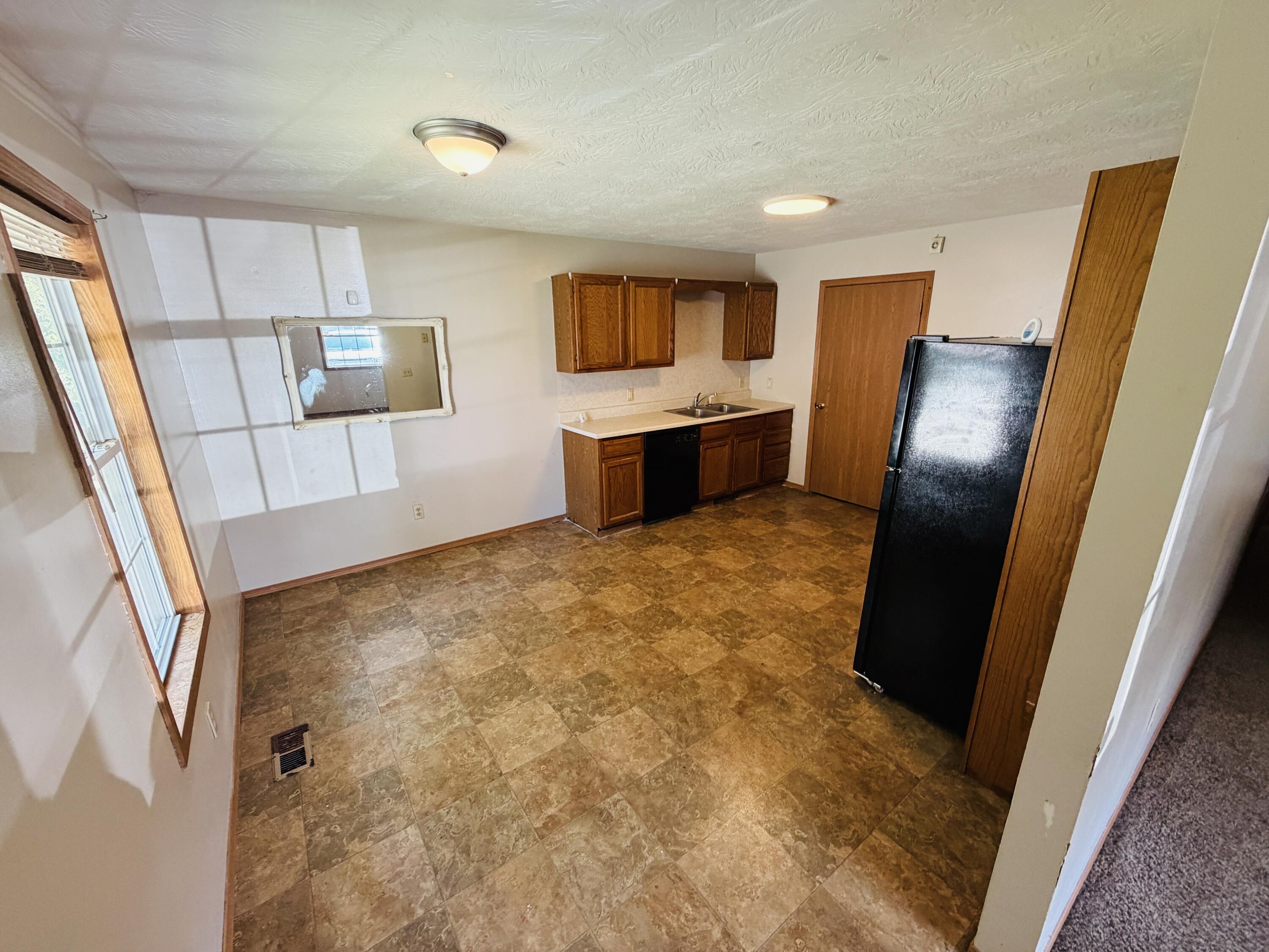 1432 North Prospect Avenue A & B Property Photo 2