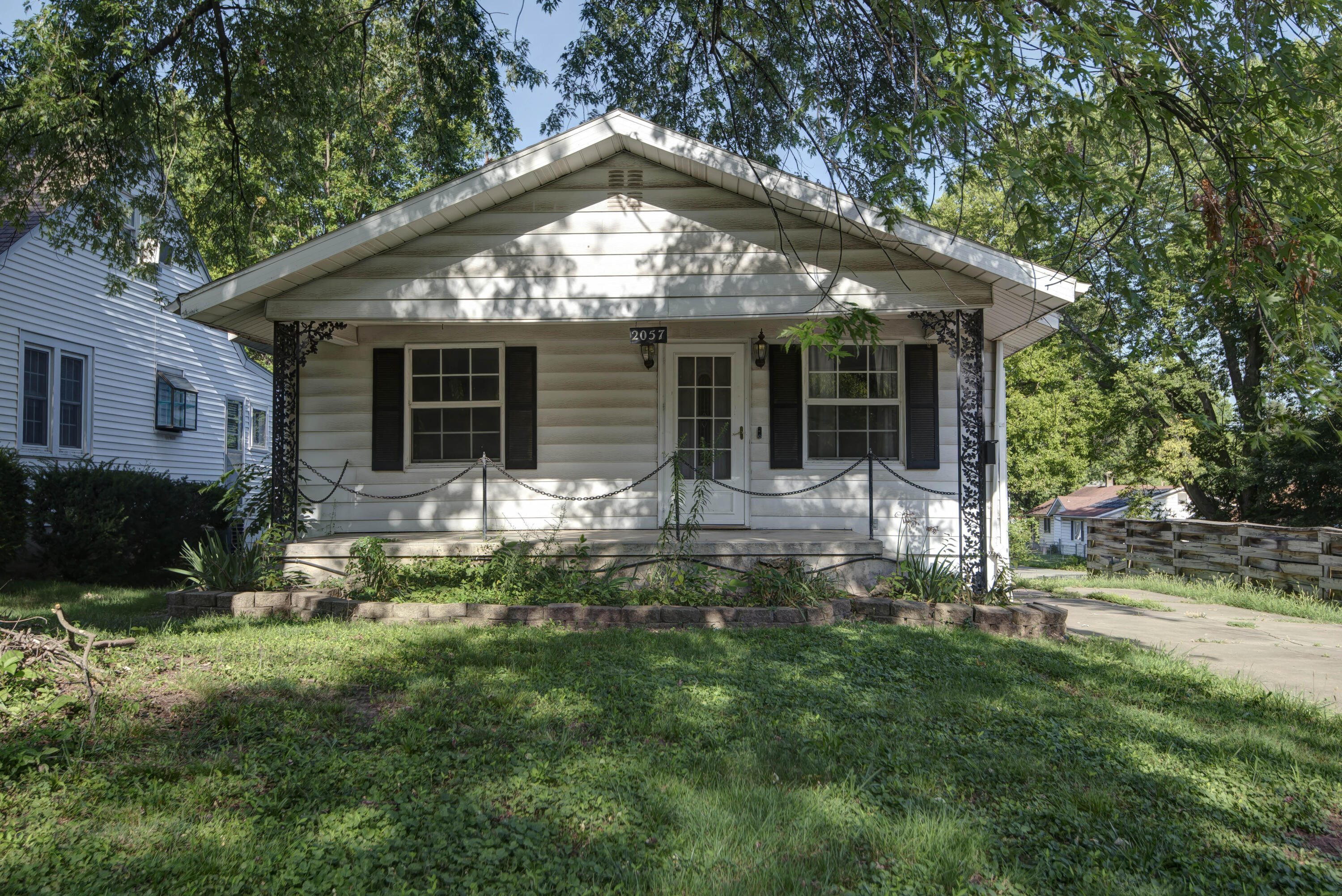 2057 North Douglas Avenue