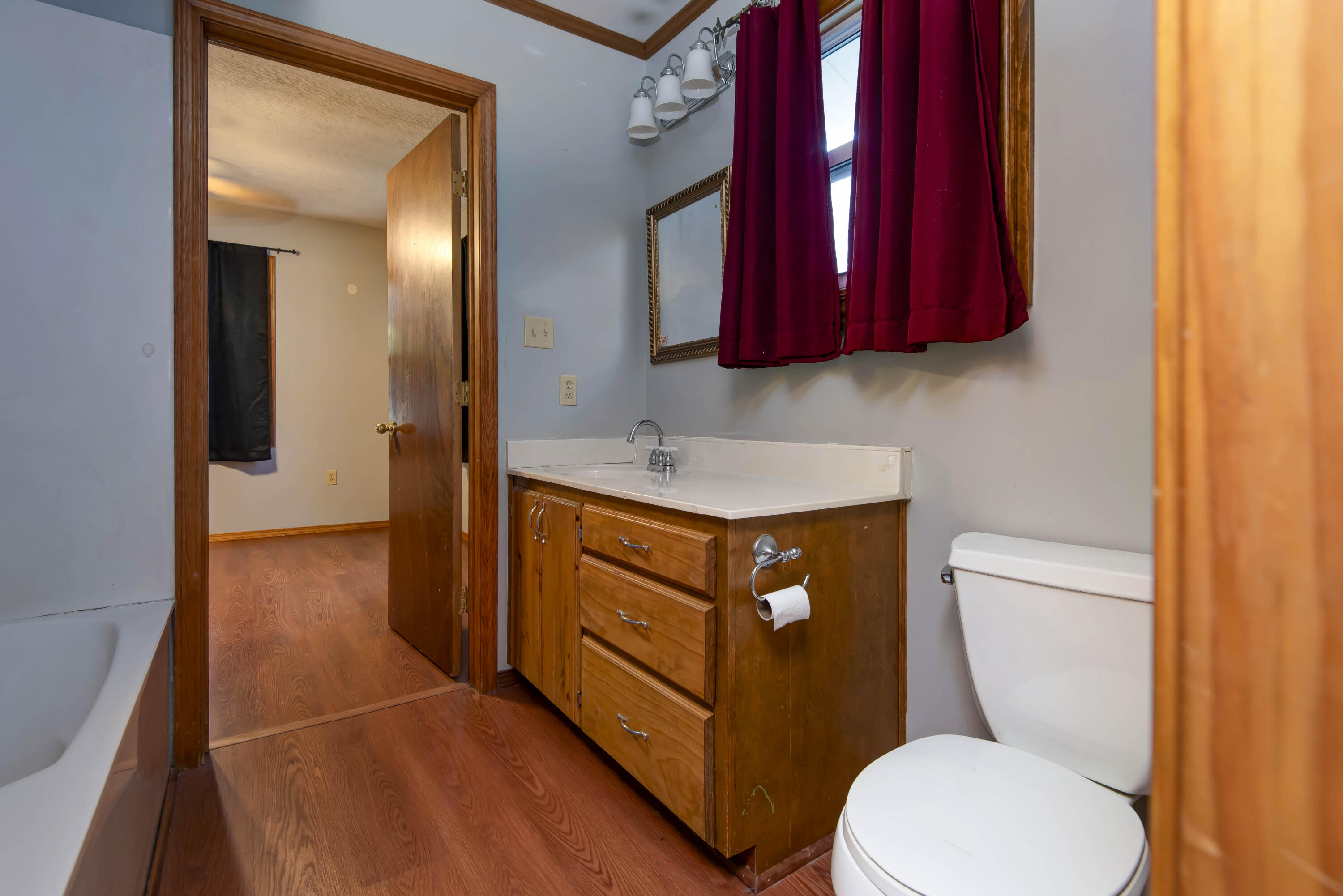 2057 North Douglas Avenue Property Photo 7