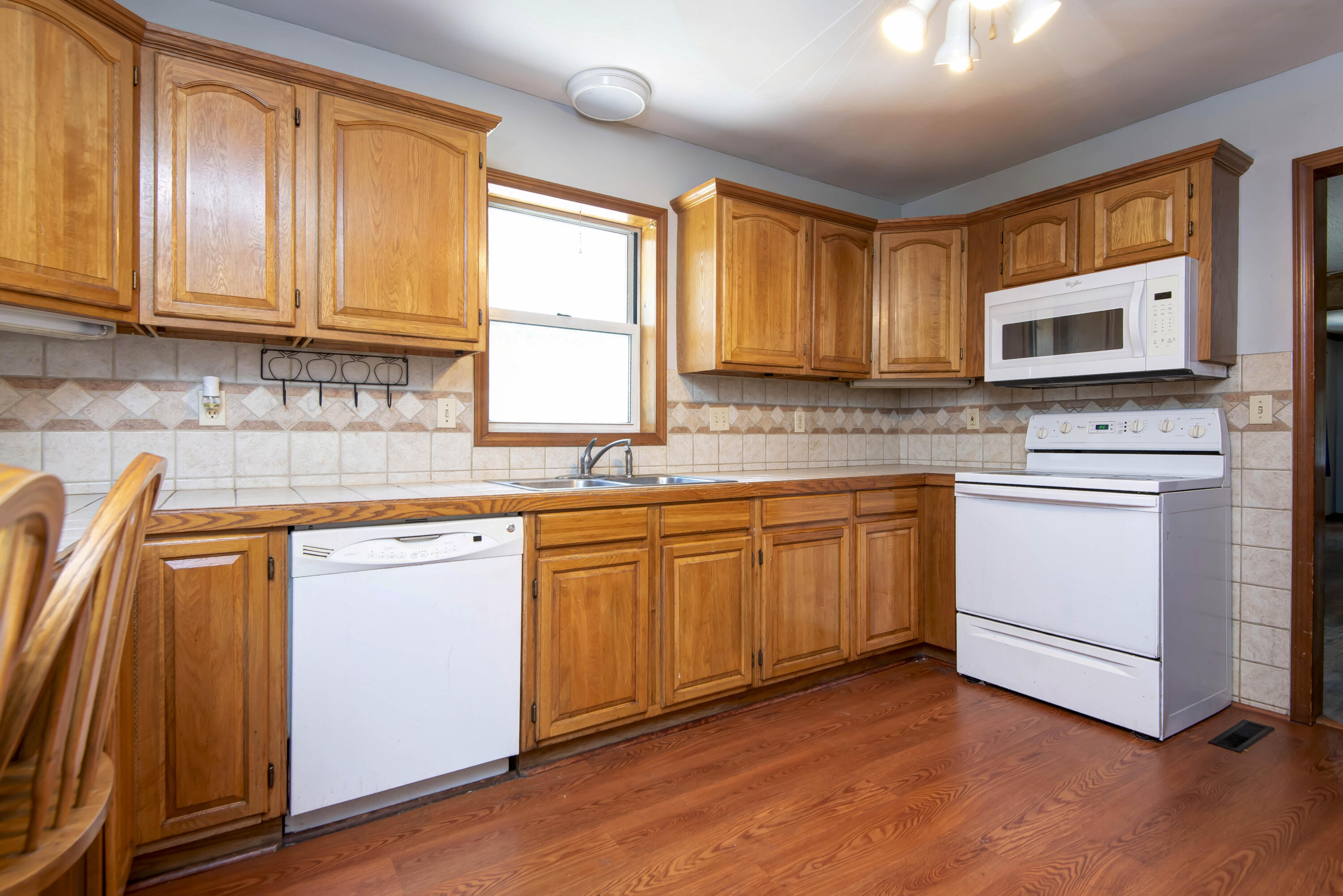 2057 North Douglas Avenue Property Photo 13
