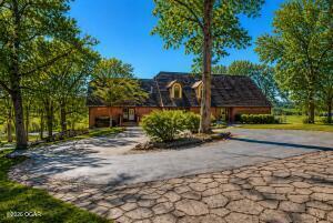 69 Horseshoe Drive Property Photo 2