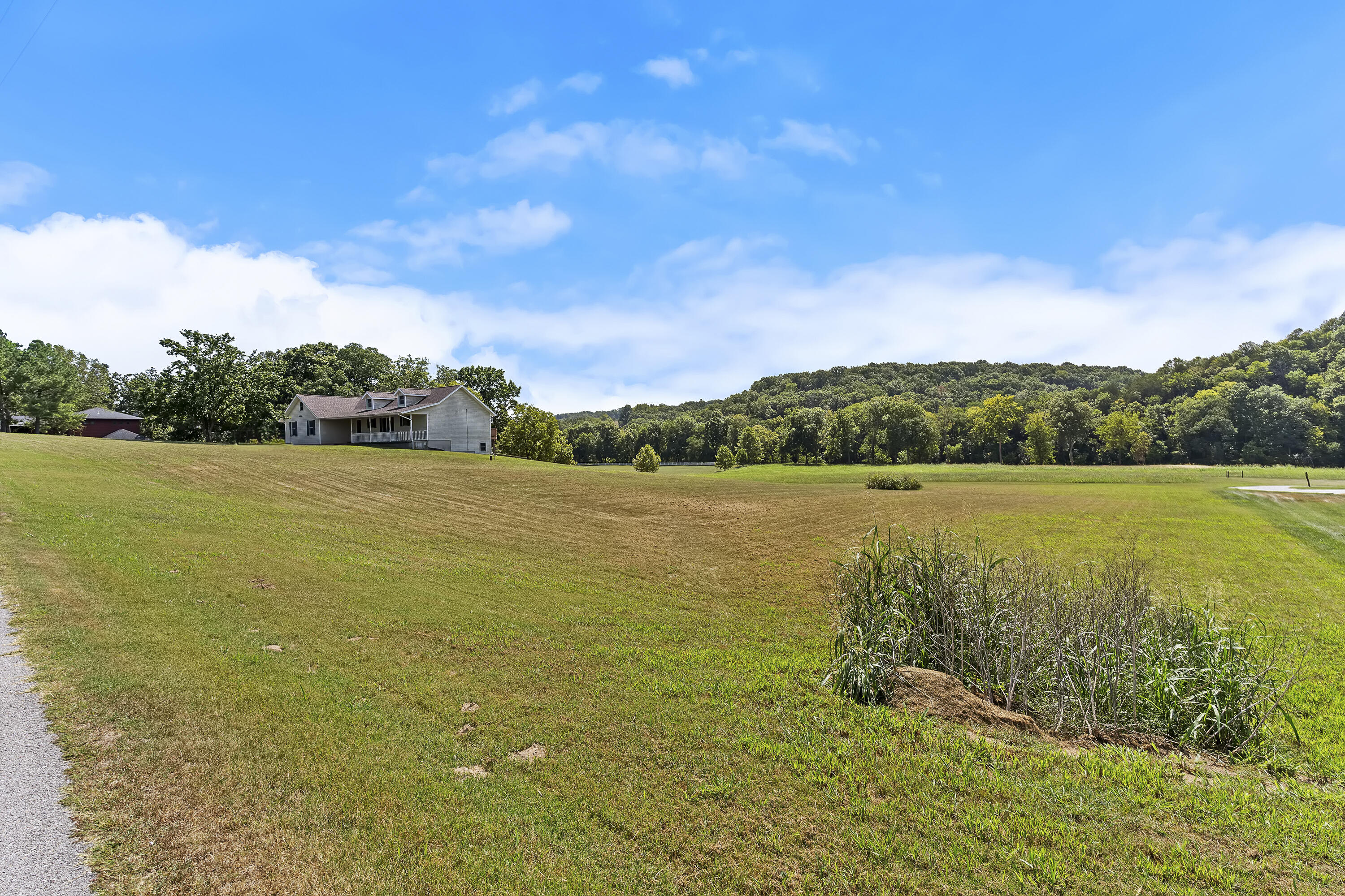 2065 West Horse Haven Trail Property Photo 4