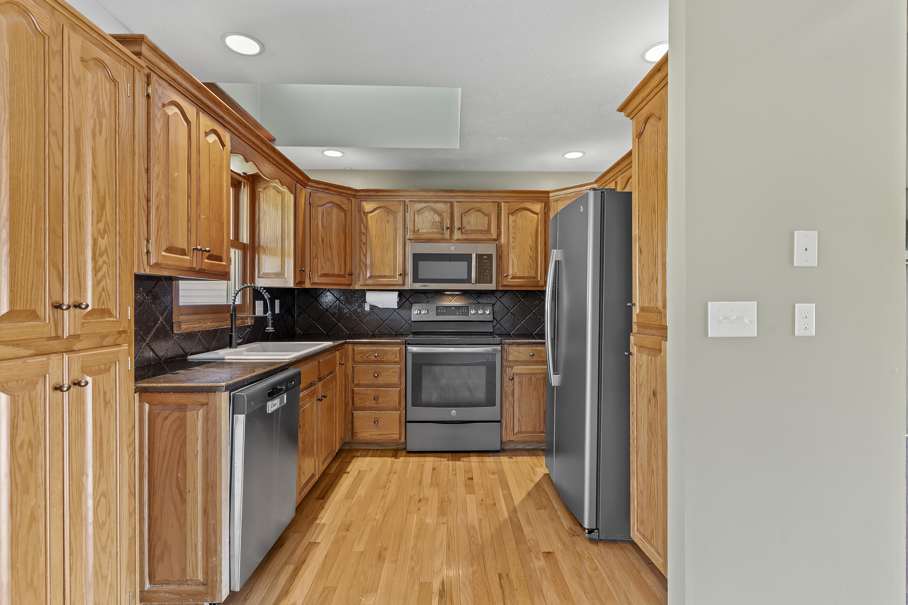 2065 West Horse Haven Trail Property Photo 15