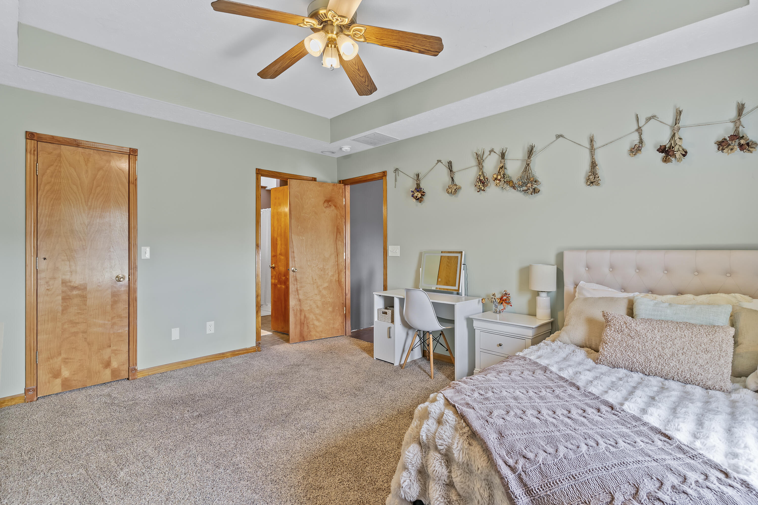 2065 West Horse Haven Trail Property Photo 21