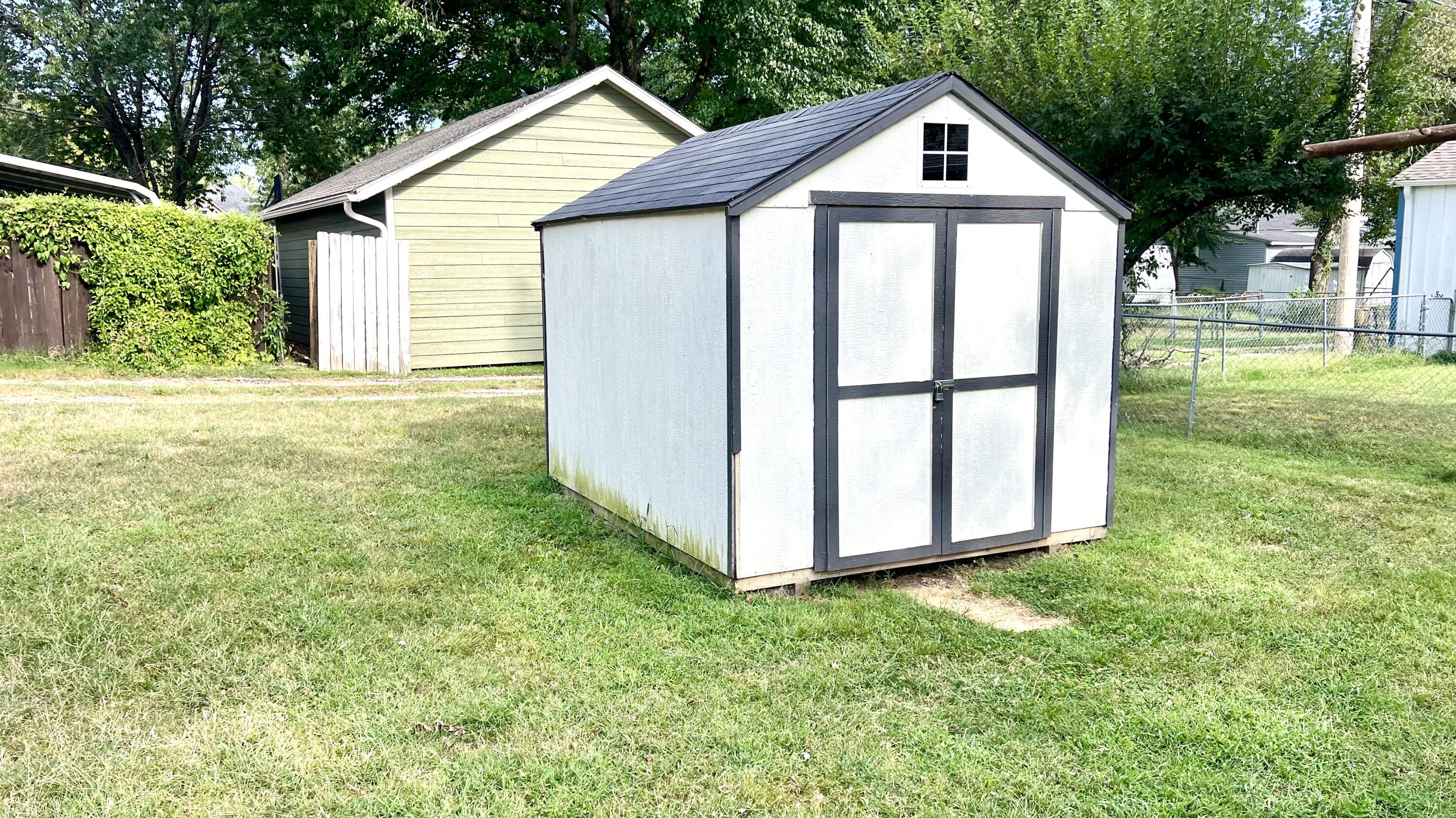 717 Euclid Avenue Property Photo 4