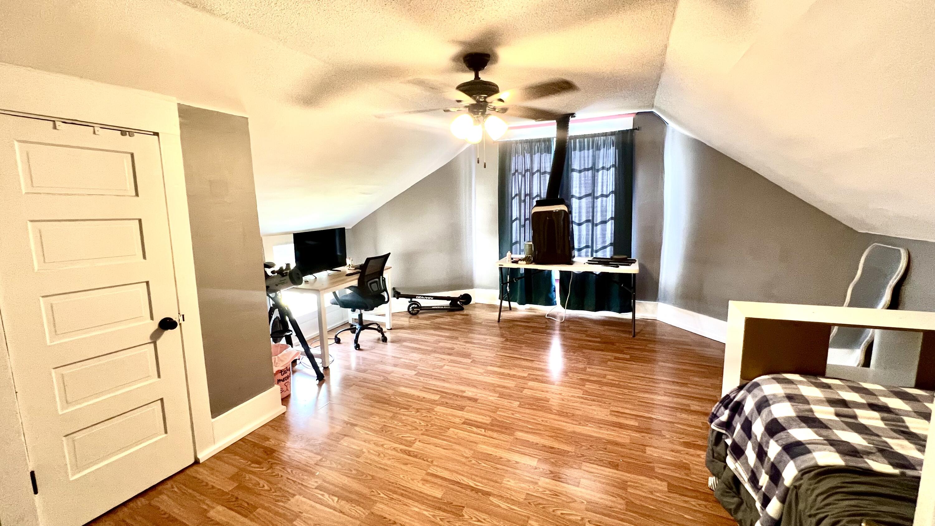 717 Euclid Avenue Property Photo 10