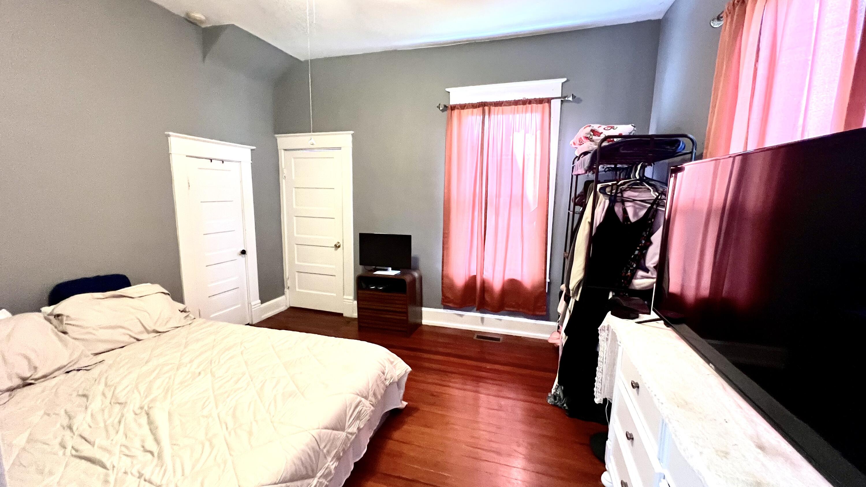 717 Euclid Avenue Property Photo 14