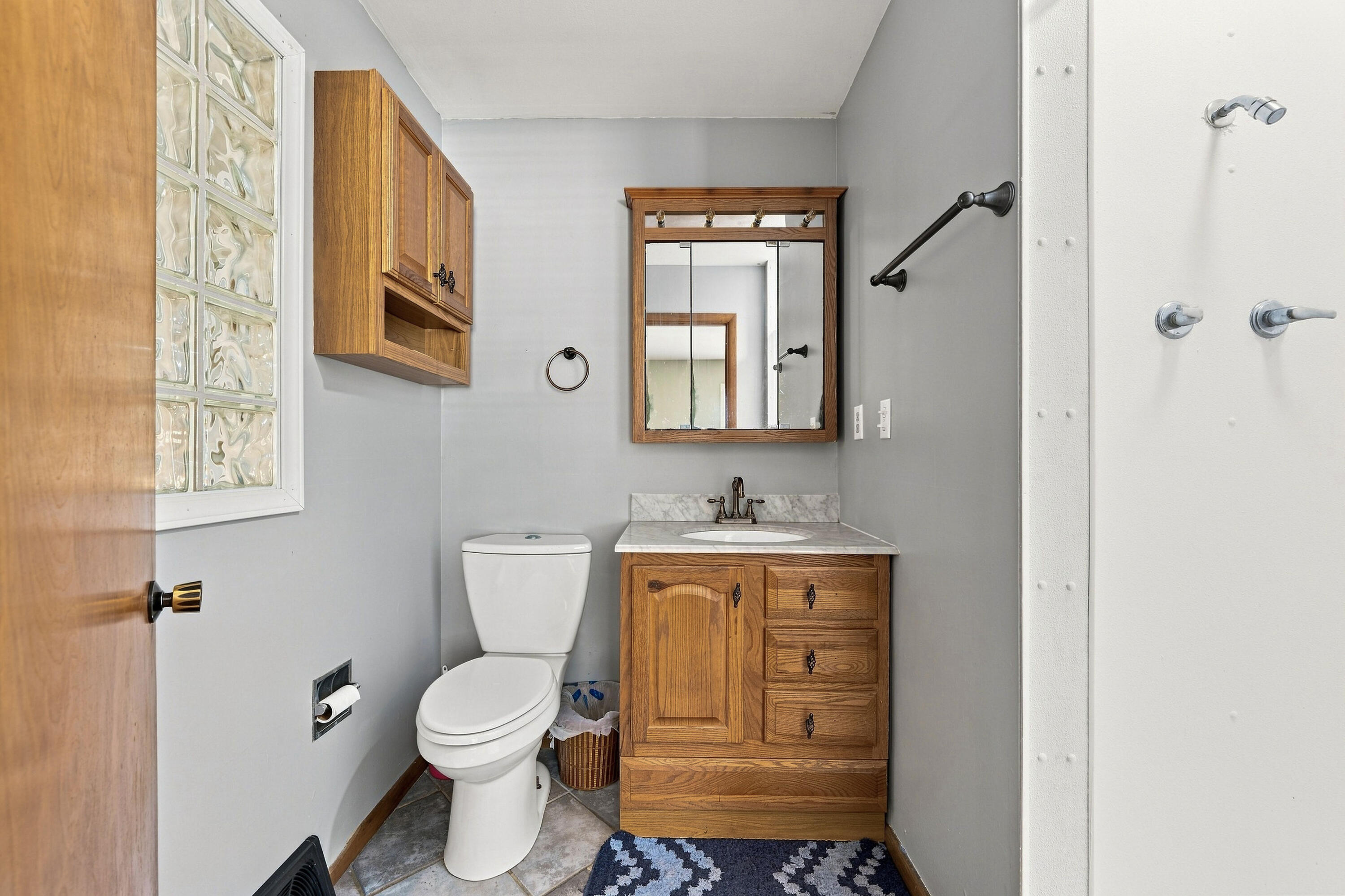 1305 Benton Avenue Property Photo 32