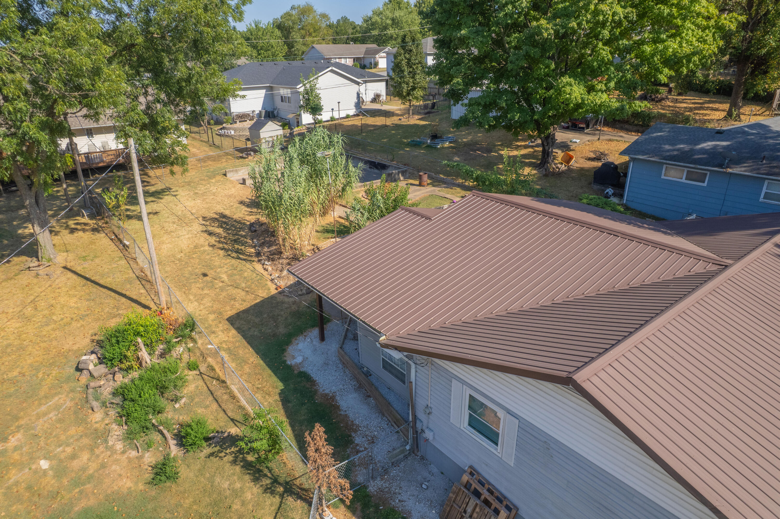 1305 Benton Avenue Property Photo 34