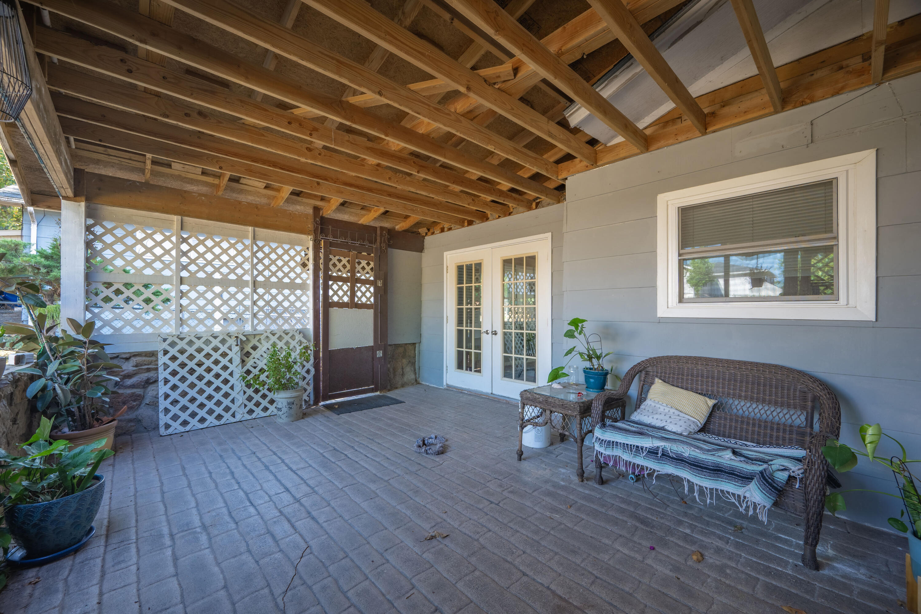 1305 Benton Avenue Property Photo 41