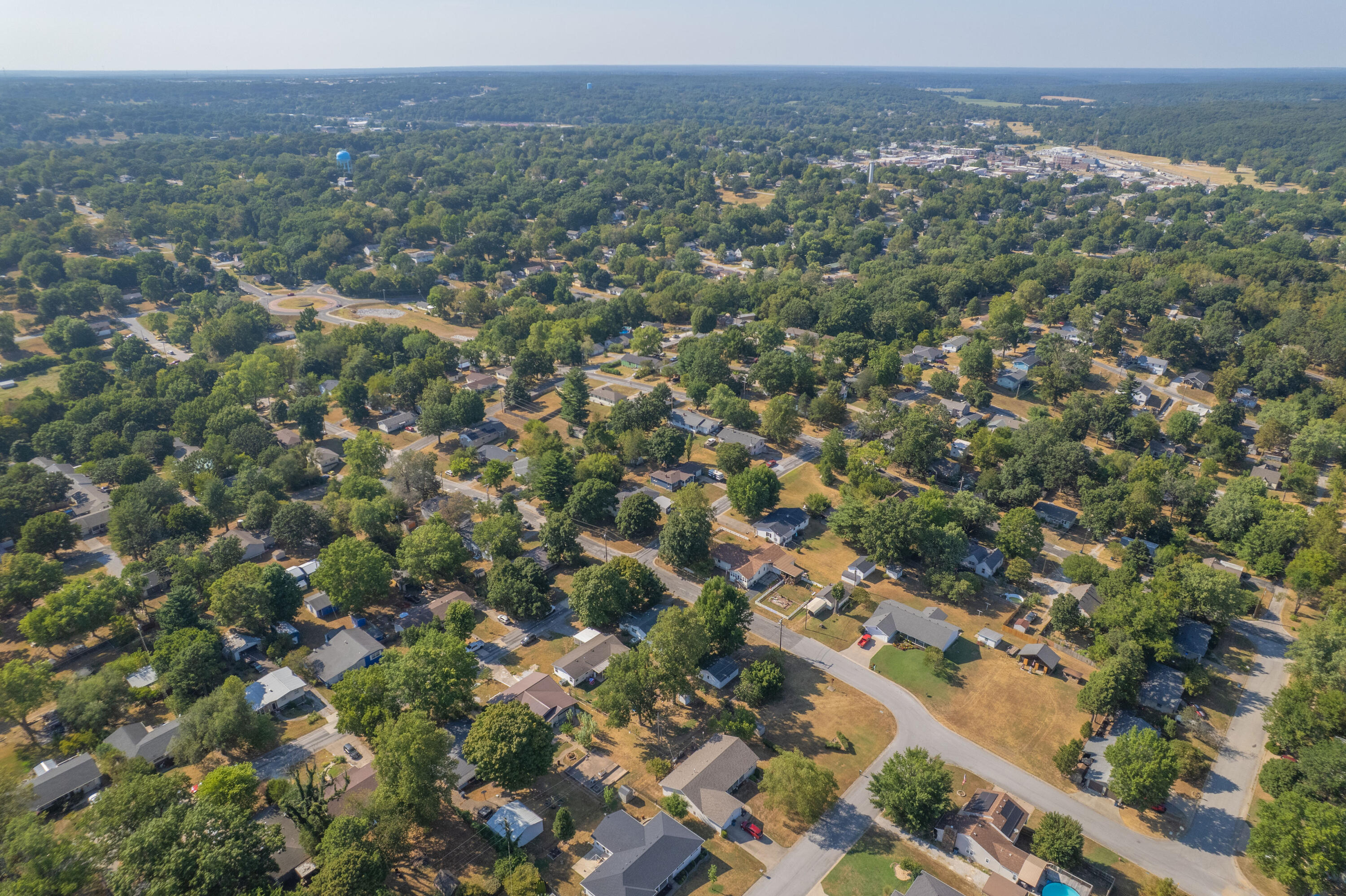 1305 Benton Avenue Property Photo 45