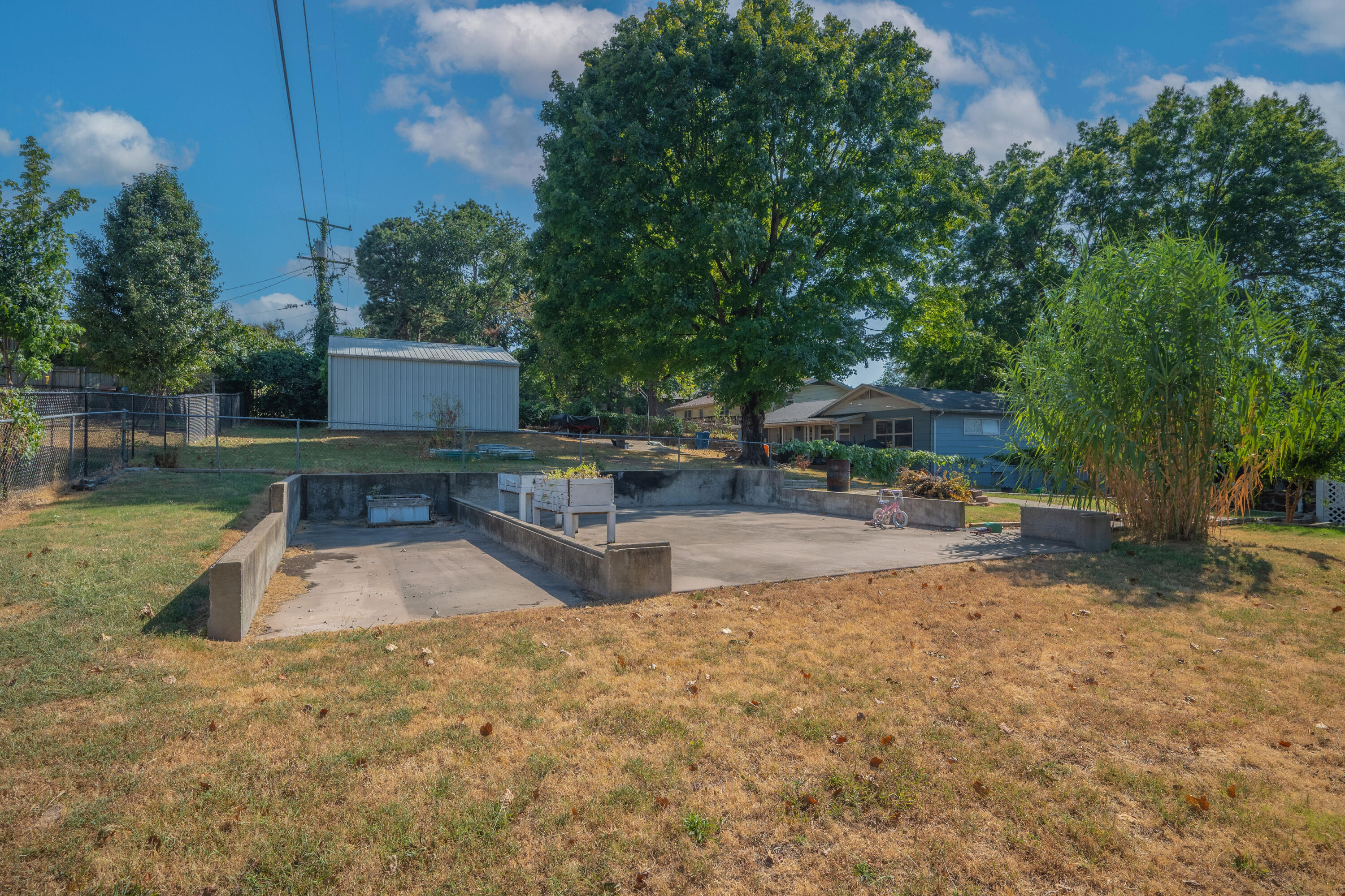 1305 Benton Avenue Property Photo 52