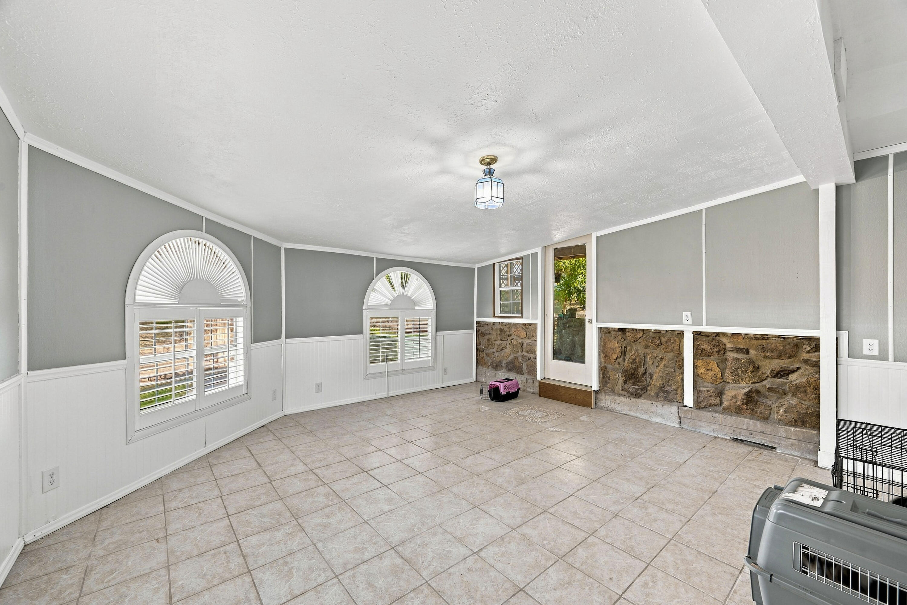 1305 Benton Avenue Property Photo 53