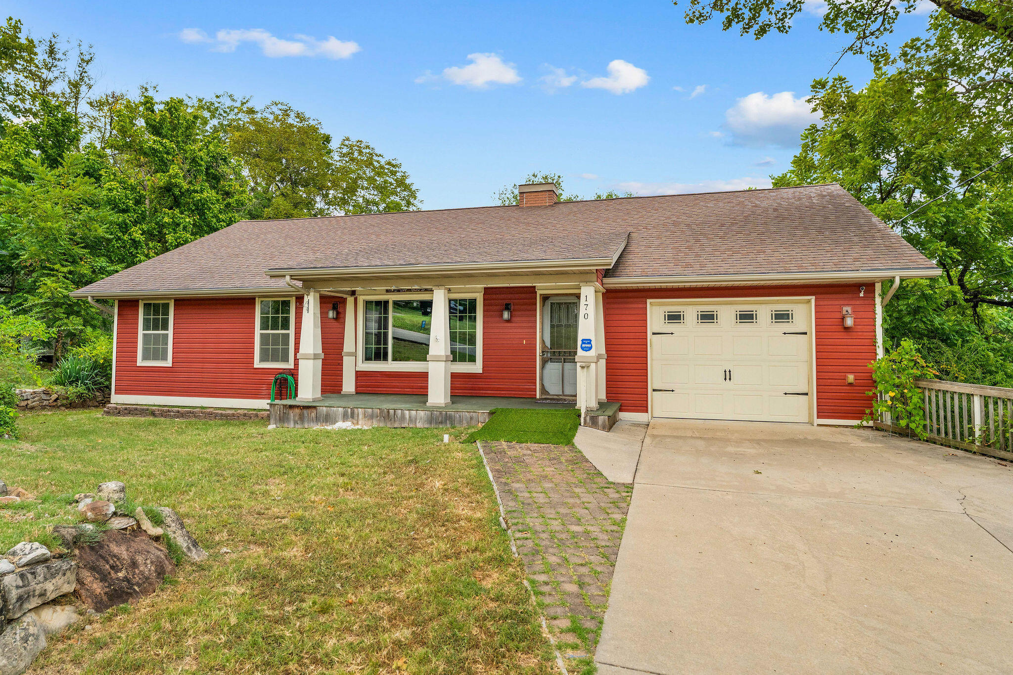 170 2nd Street Property Photo 2