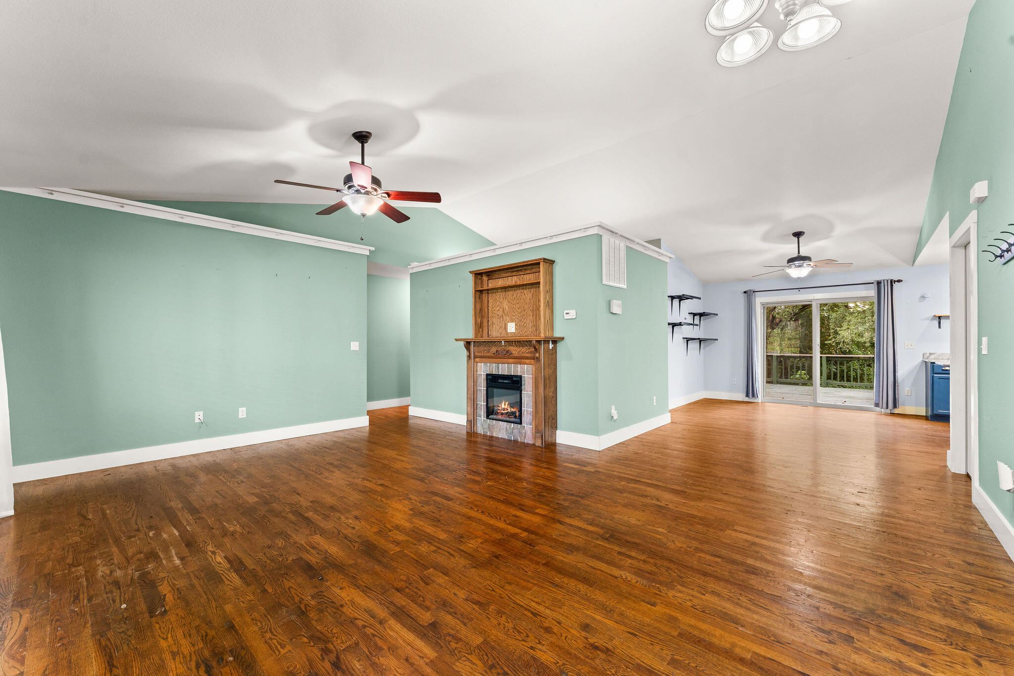 170 2nd Street Property Photo 5