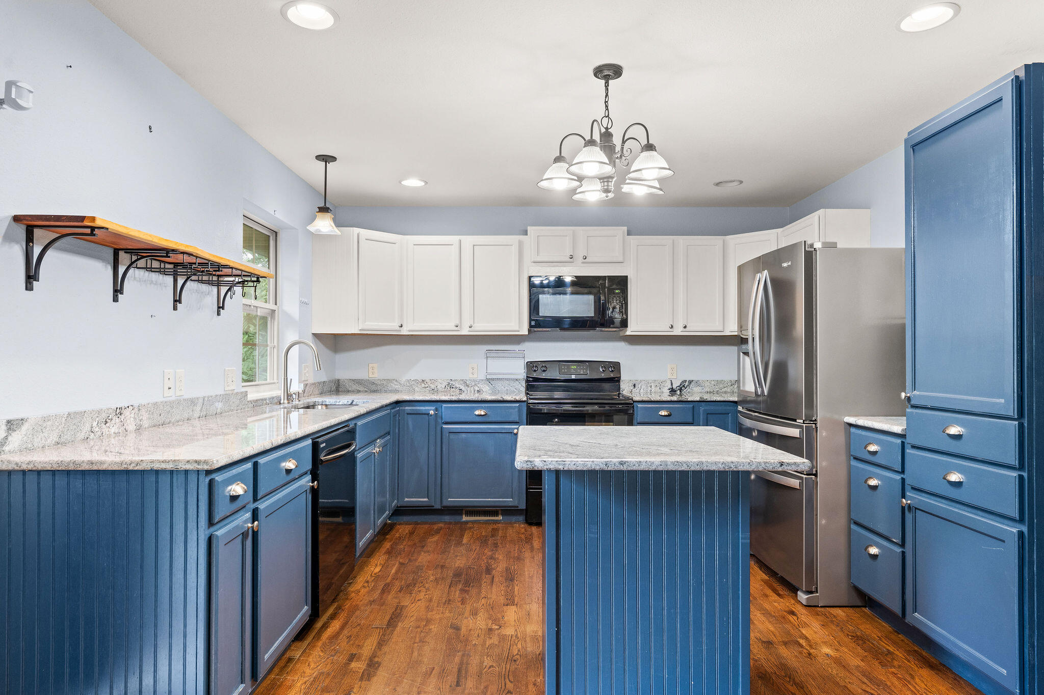 170 2nd Street Property Photo 8