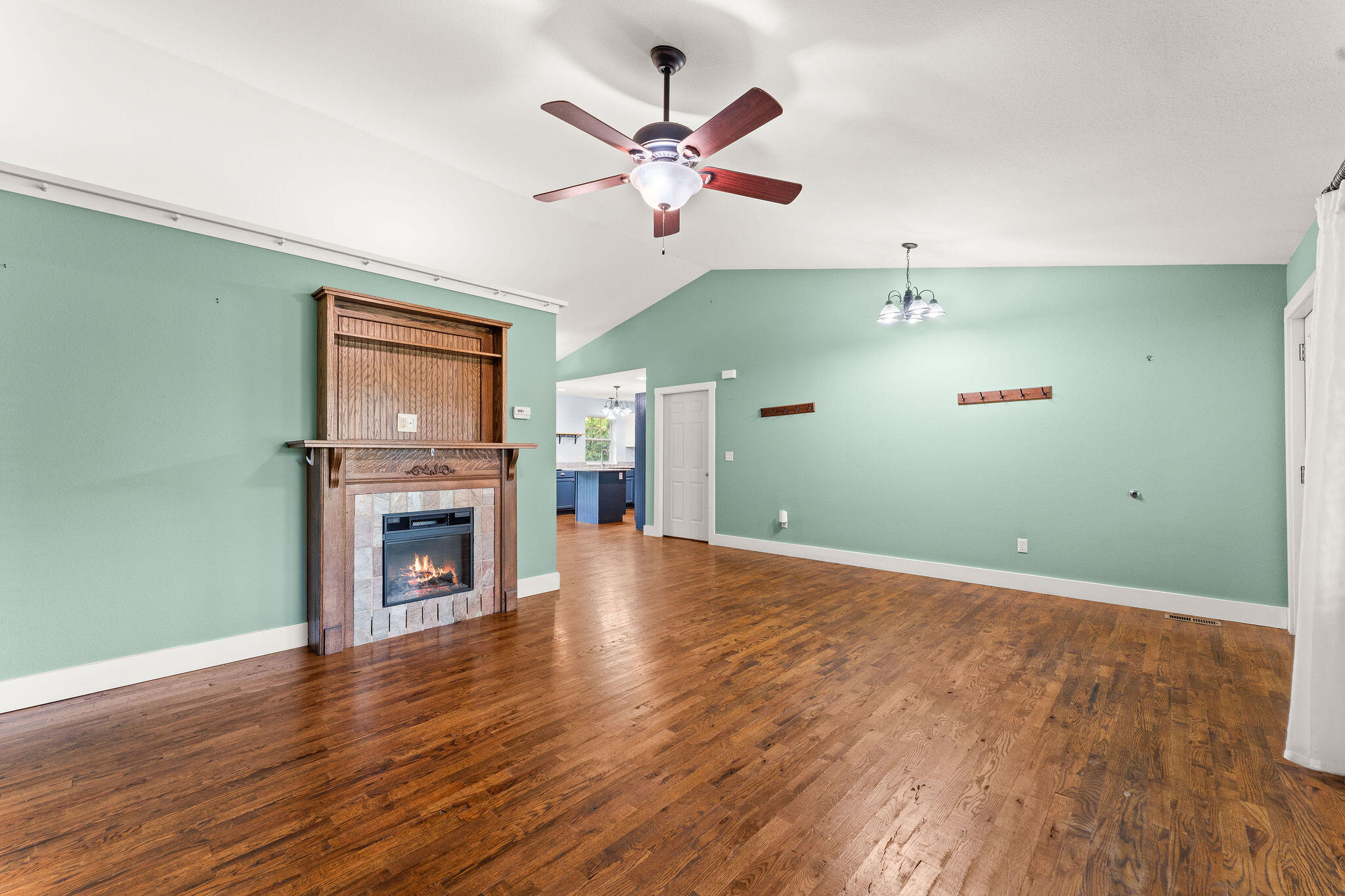 170 2nd Street Property Photo 11