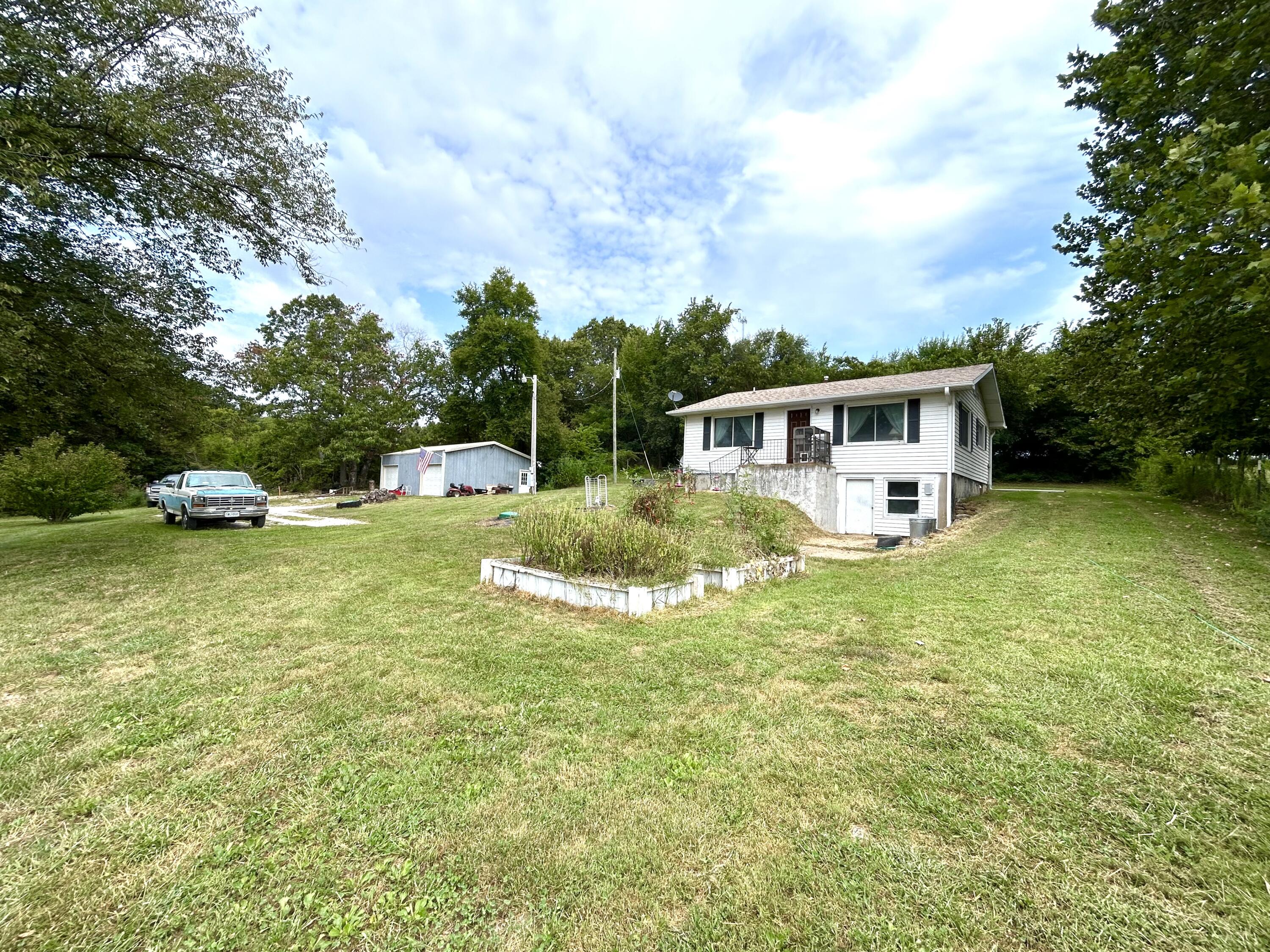 1041 Cameron Lane Property Photo 1