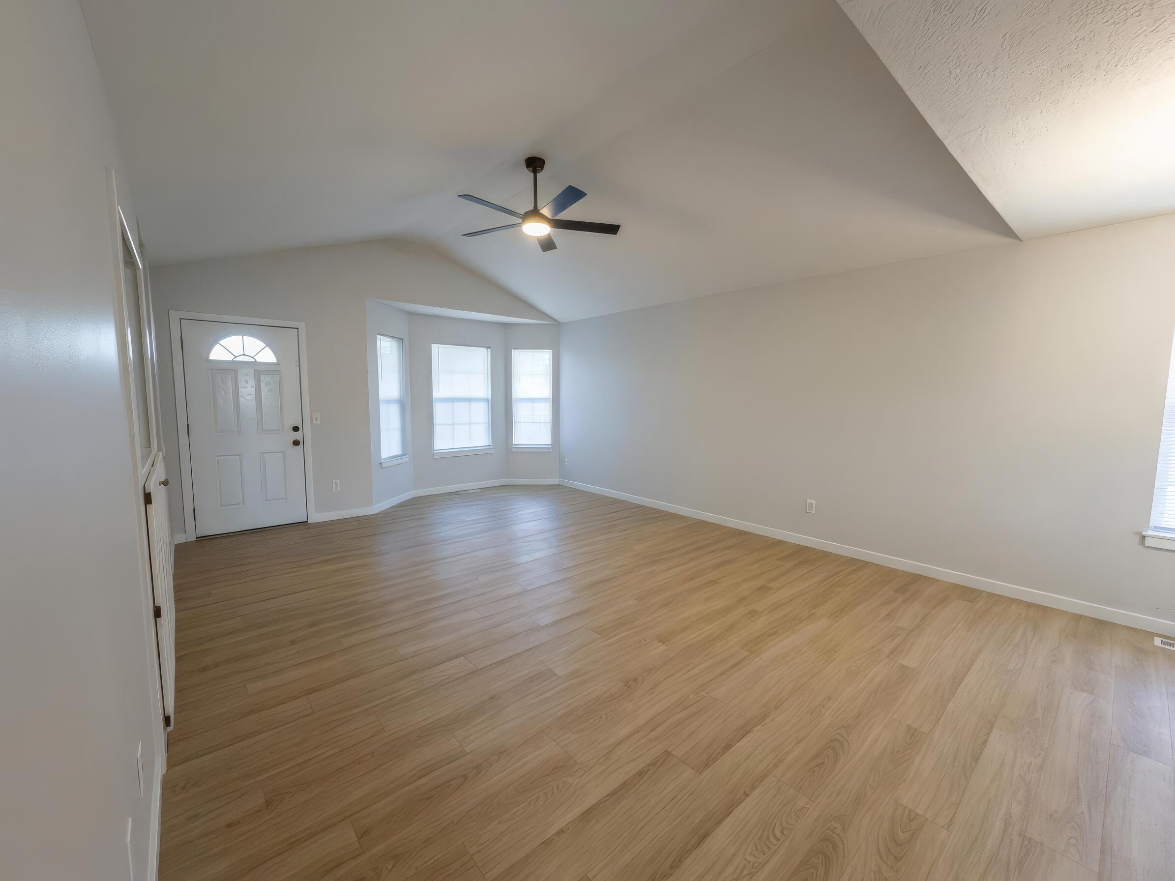 864 South Hickory Lane Property Photo 6