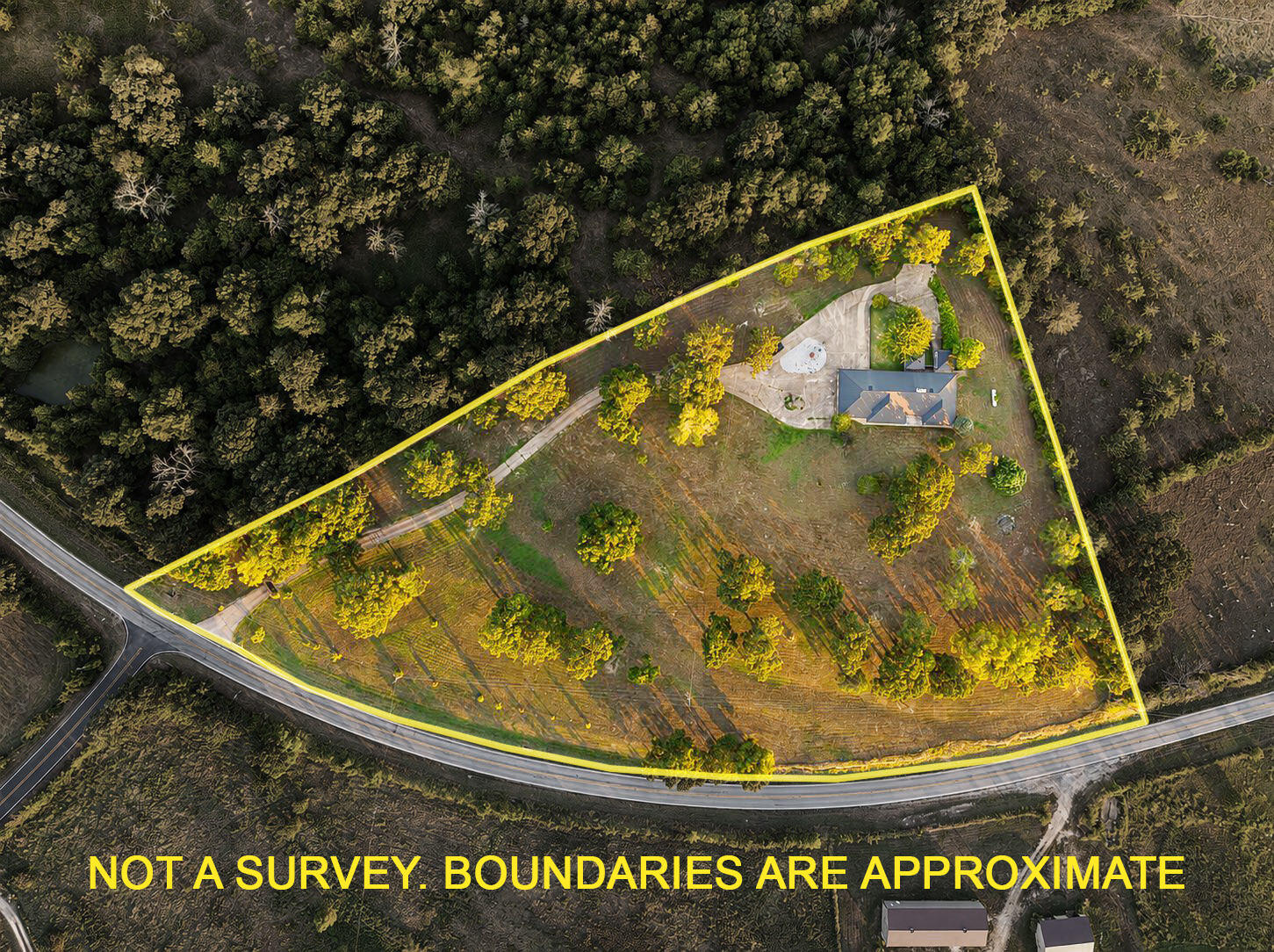 978 East Highway 14 Property Photo 4