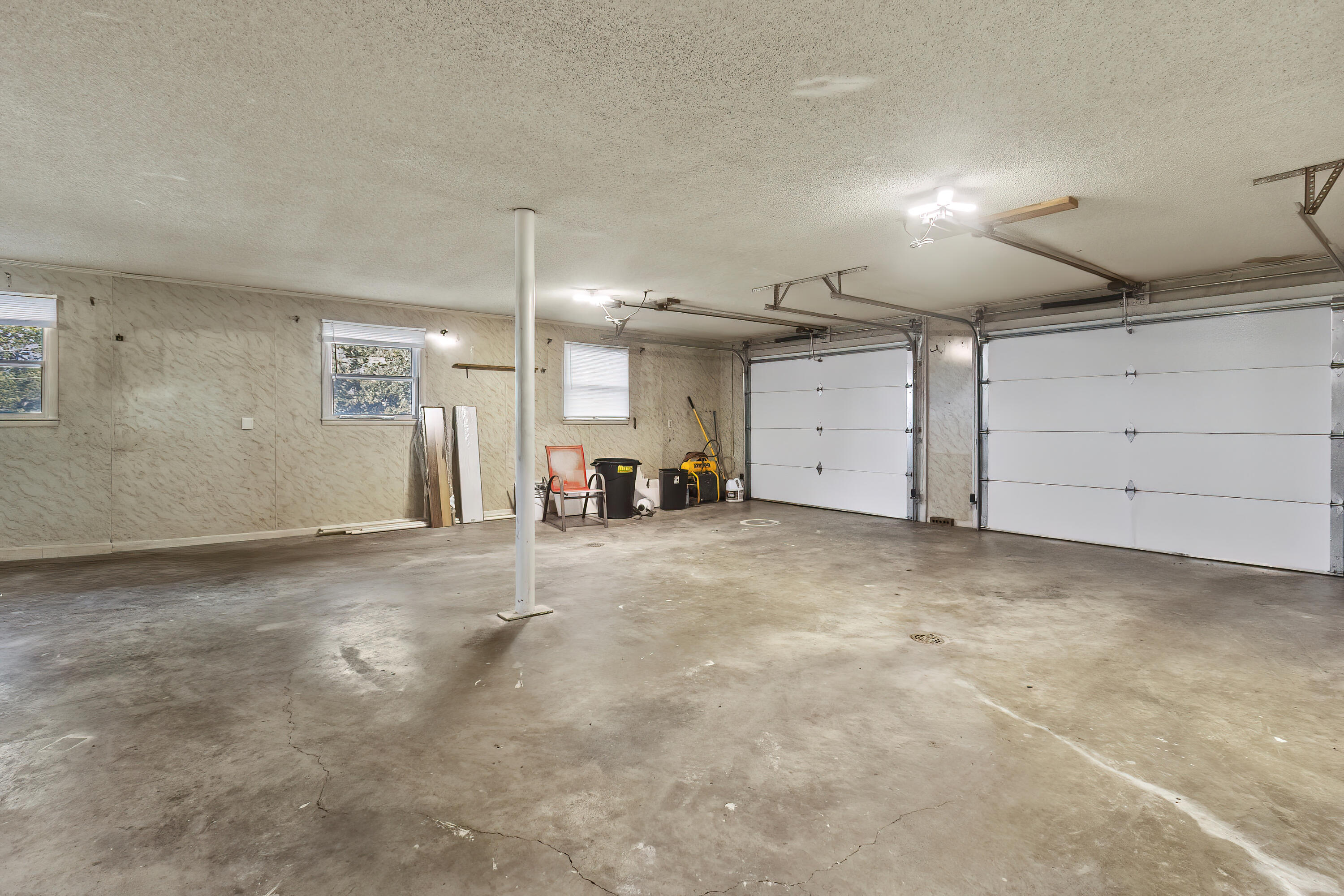 978 East Highway 14 Property Photo 31