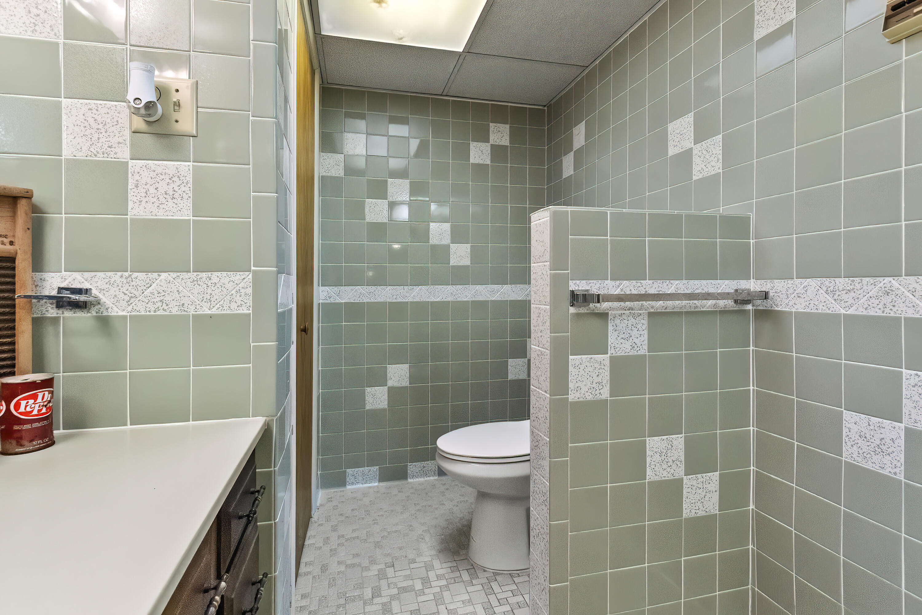 978 East Highway 14 Property Photo 38