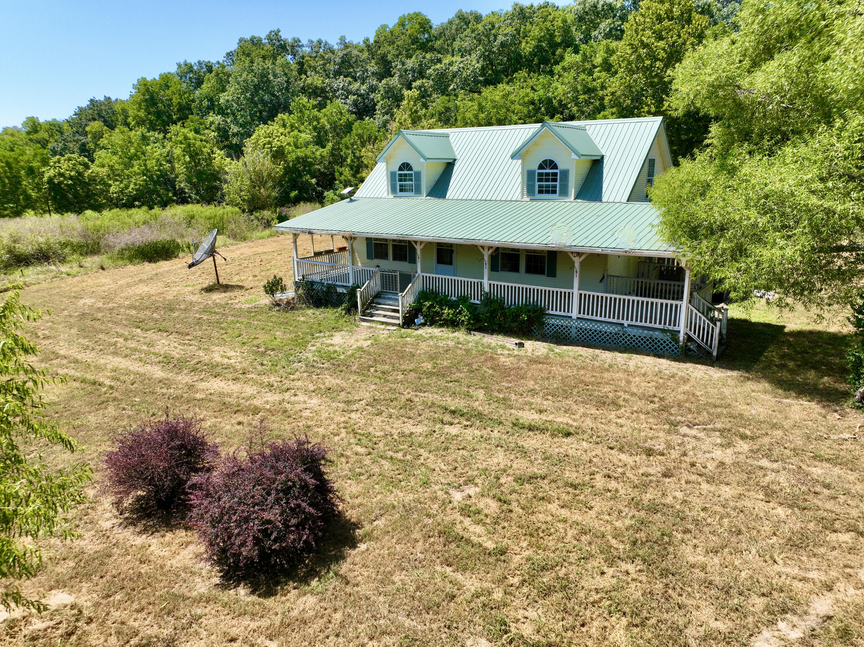 2099 Allison Road Property Photo 4