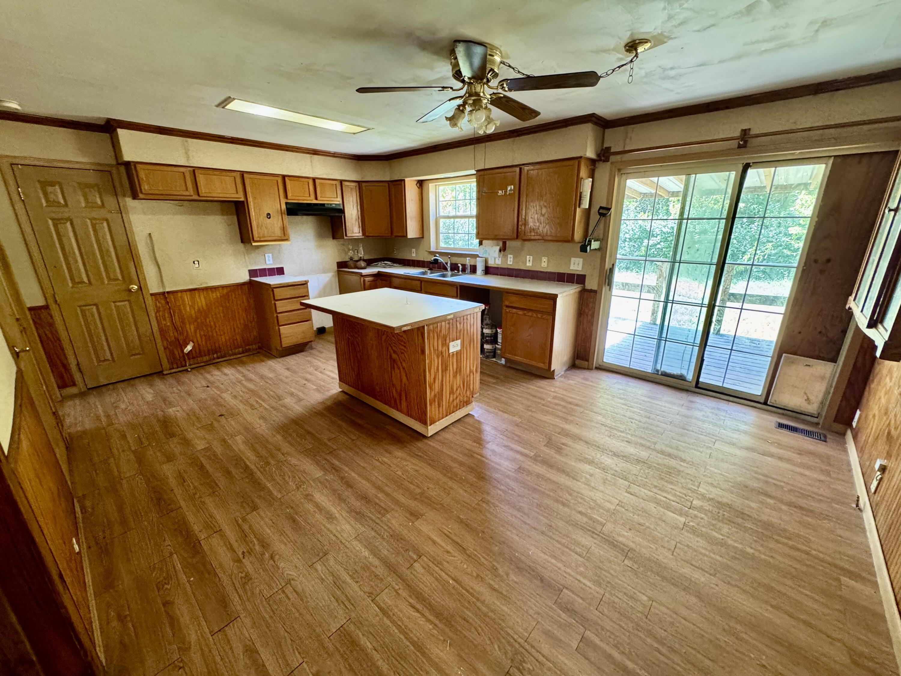 2099 Allison Road Property Photo 7