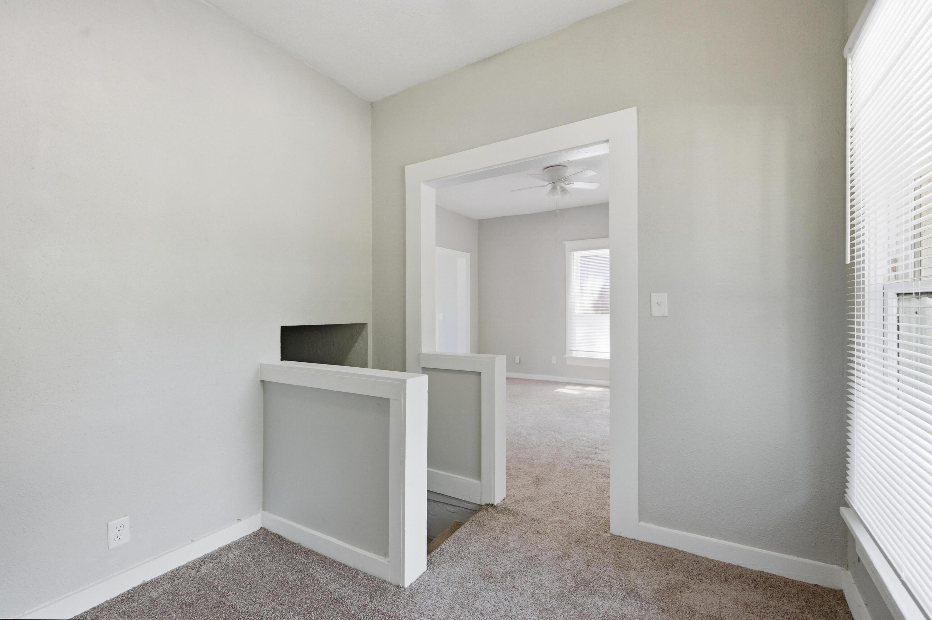 631 North Wall Avenue Property Photo 13