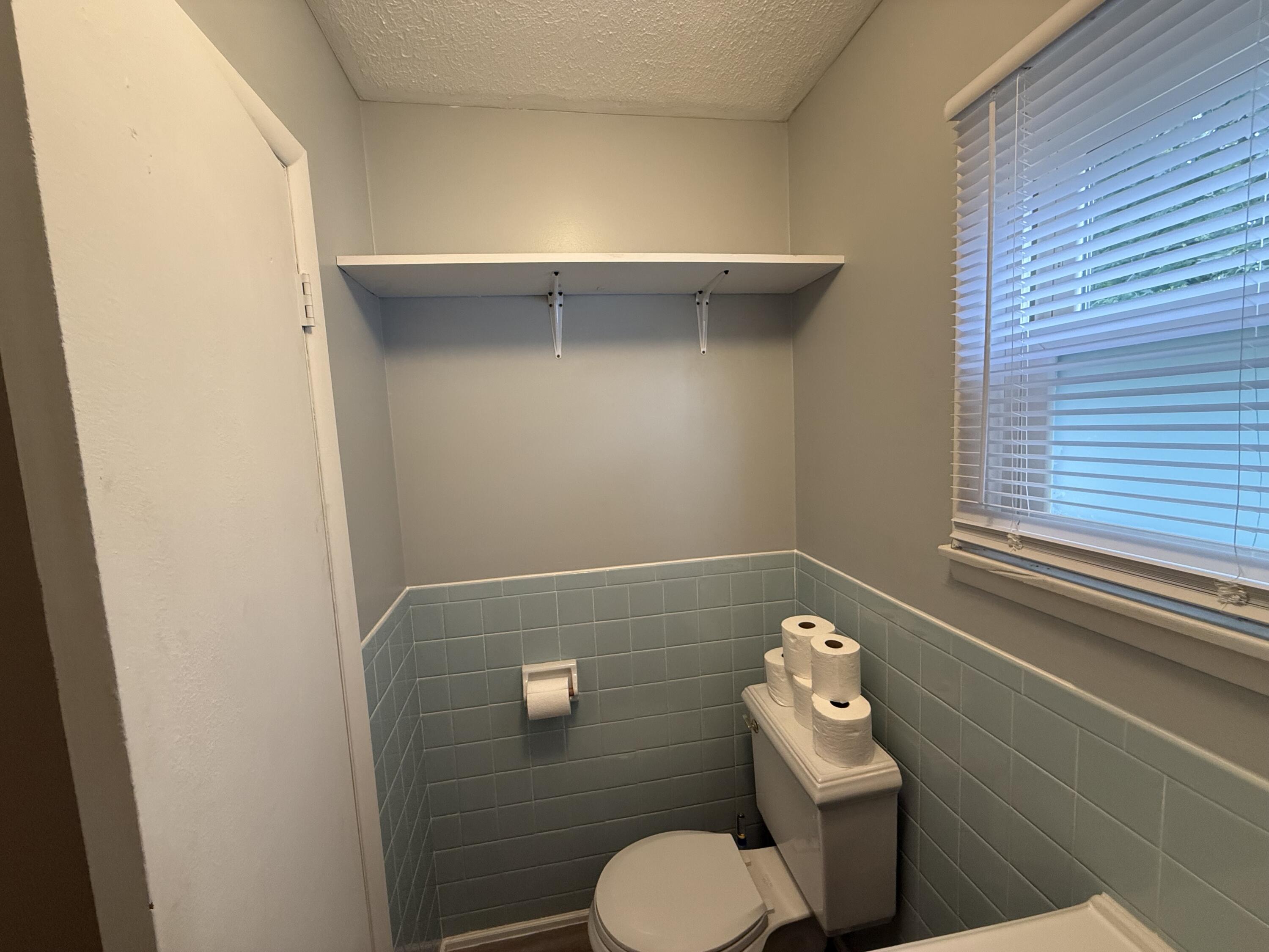 222 South Ken Avenue Property Photo 9