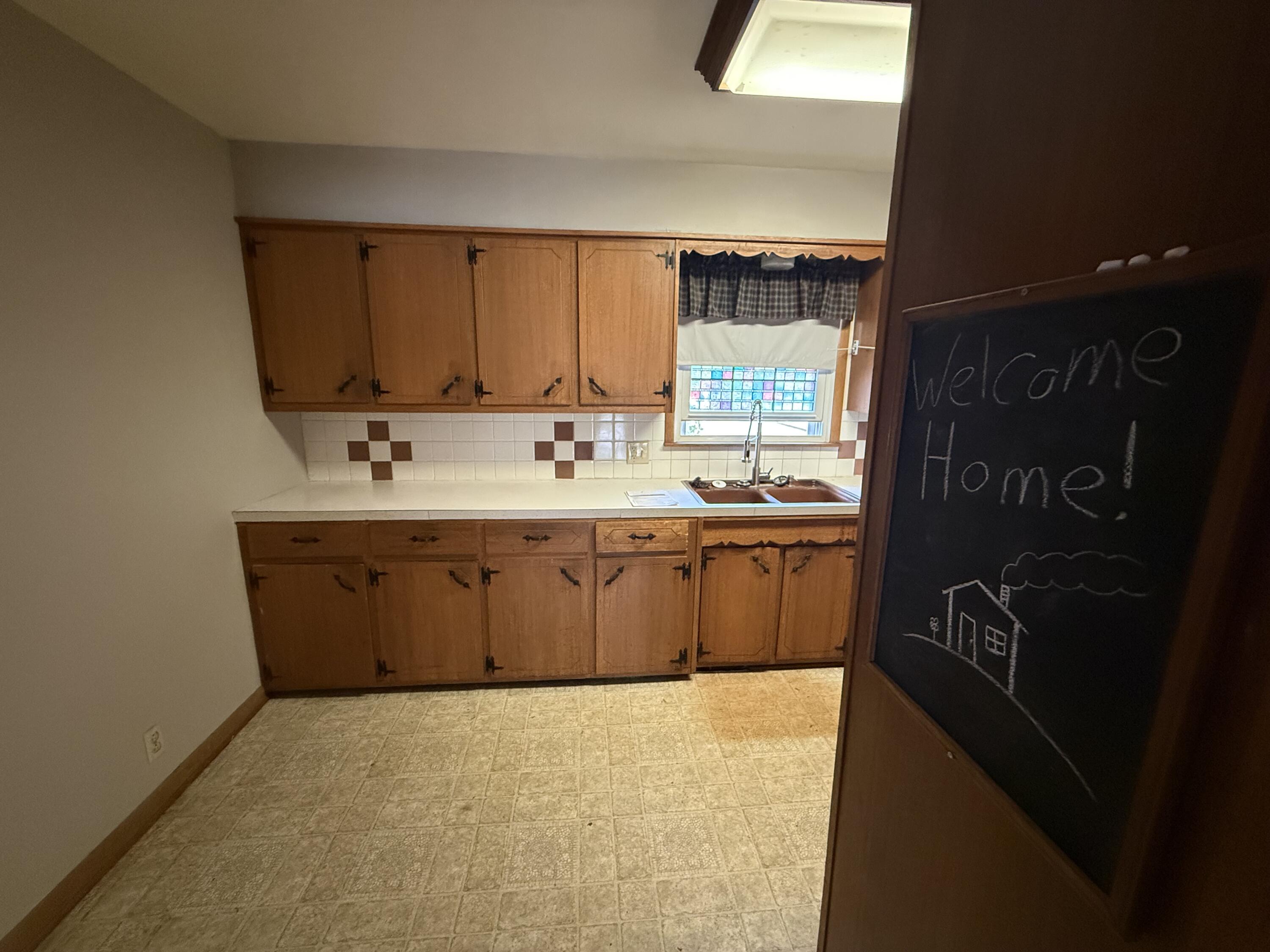 222 South Ken Avenue Property Photo 19