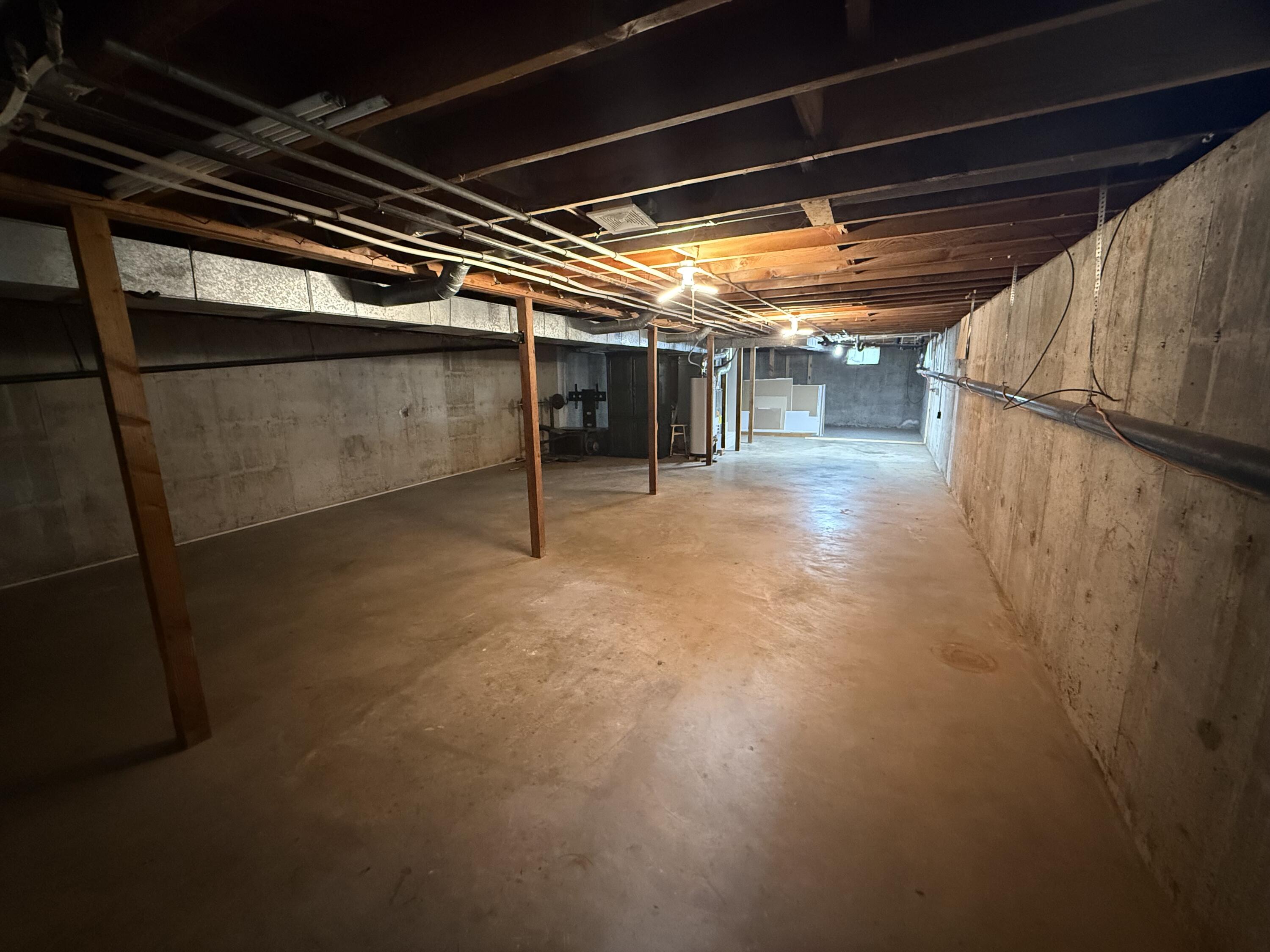 222 South Ken Avenue Property Photo 23