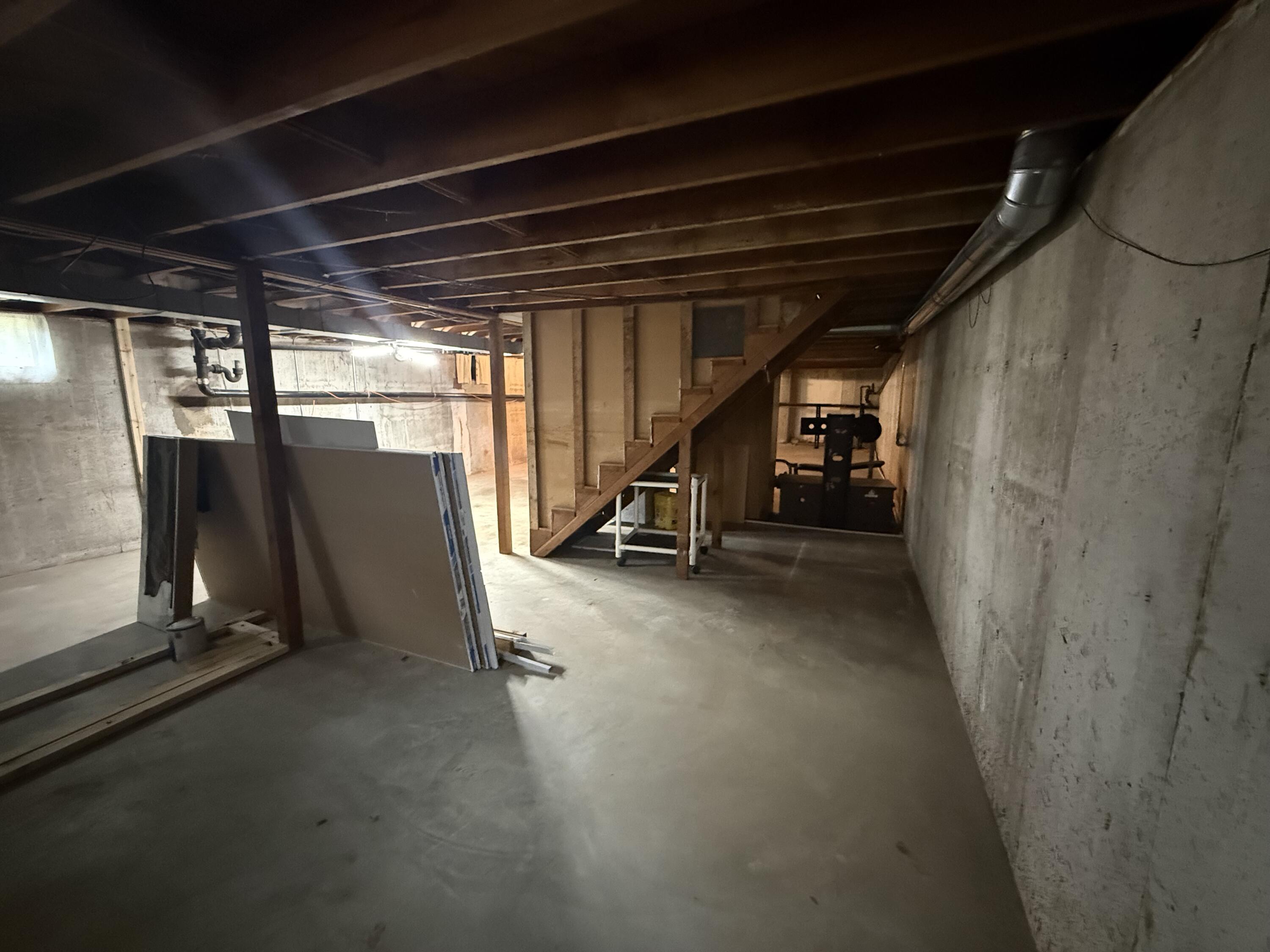 222 South Ken Avenue Property Photo 25