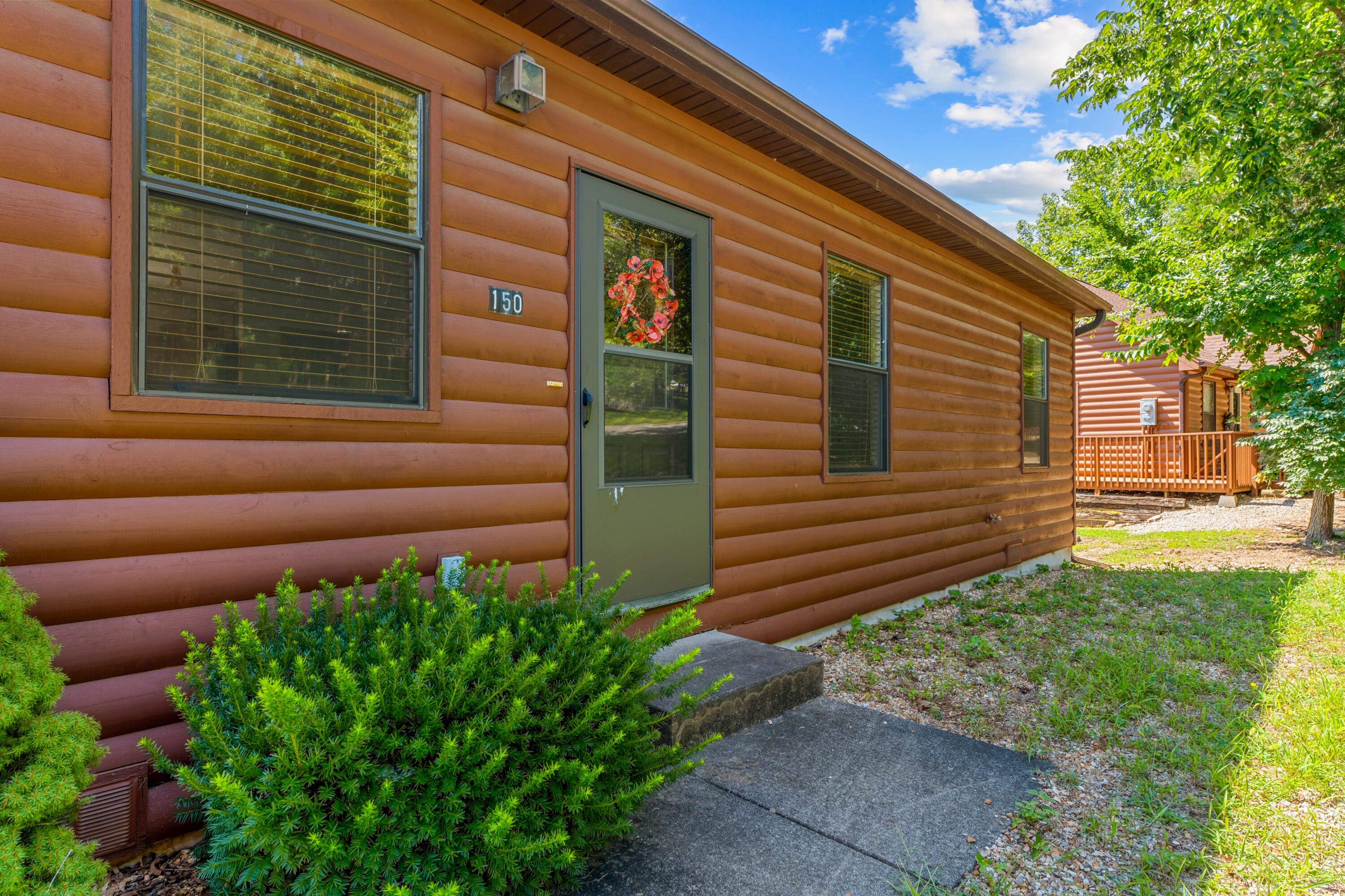 150 Valley Stream Circle Property Photo 2