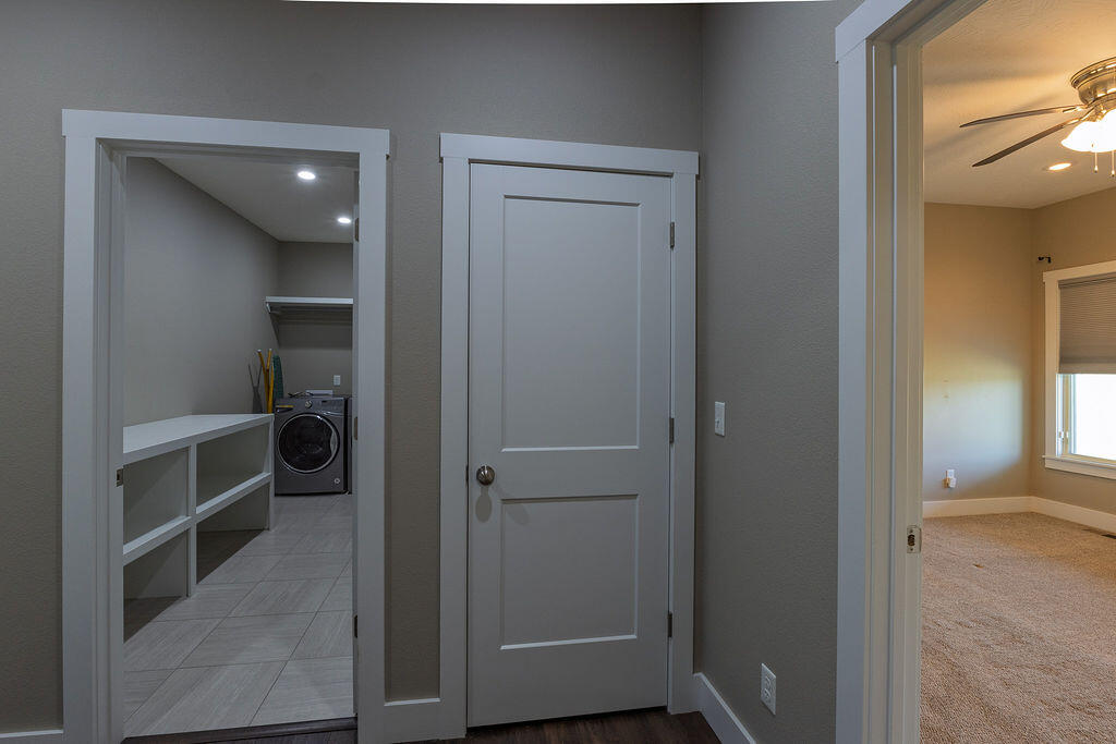 121 Southern Fields Circle Property Photo 36