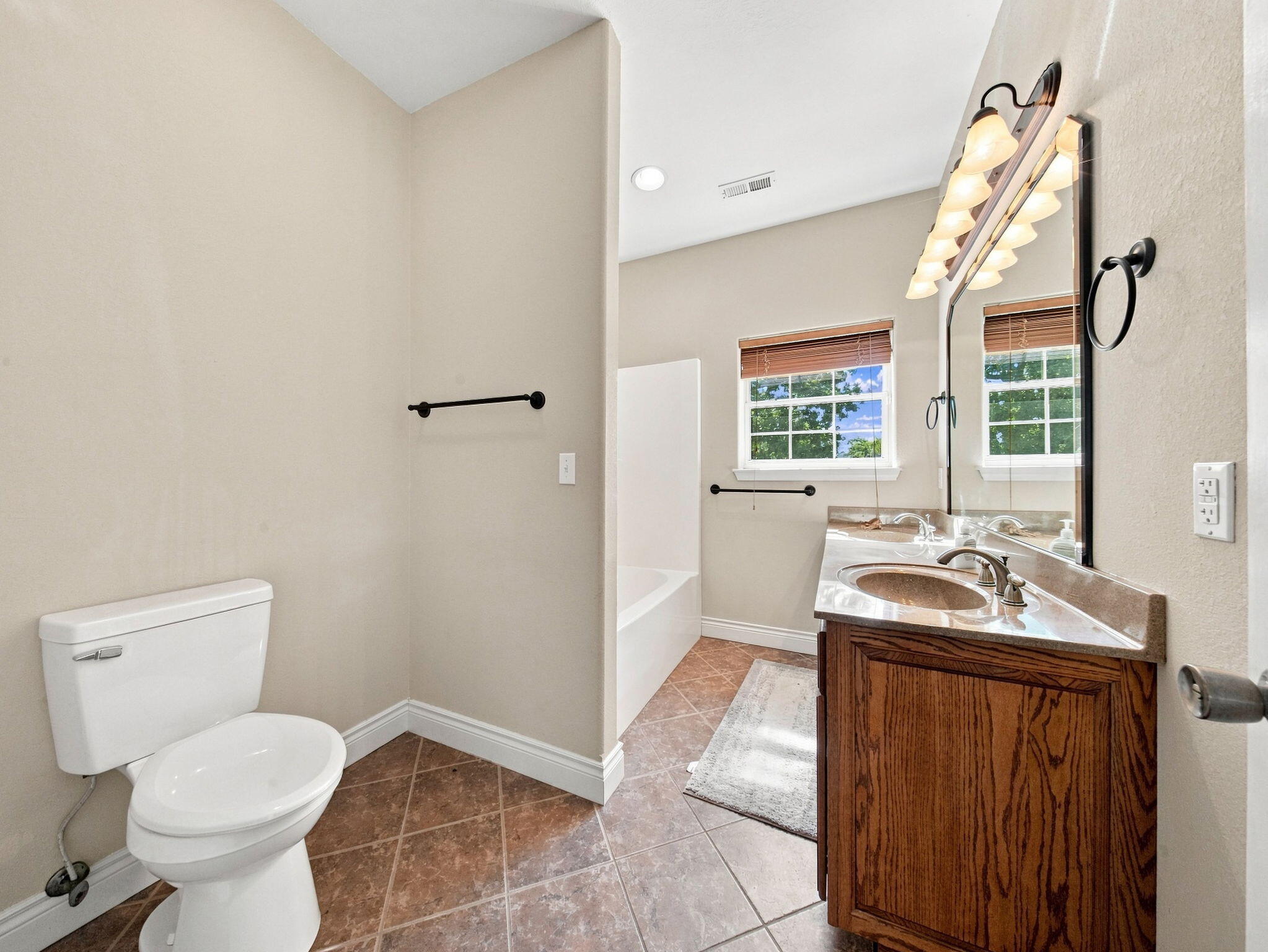 495 Shady Oak Lane Property Photo 37