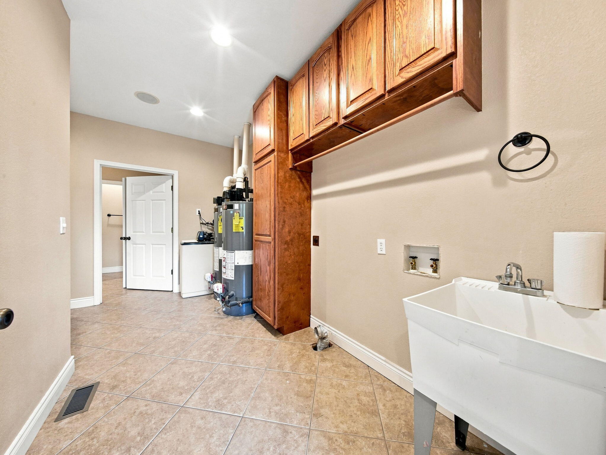 495 Shady Oak Lane Property Photo 43